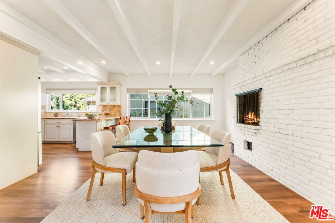 1115 Buena Vista St