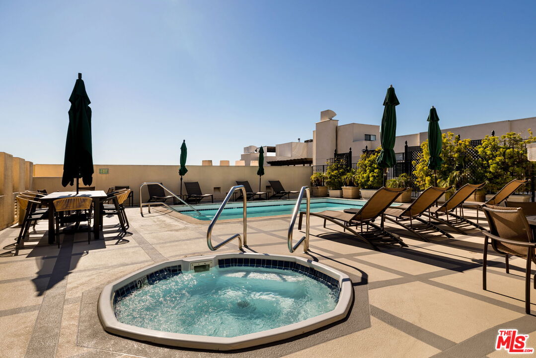 11500 San Vicente Blvd Unit: 414
