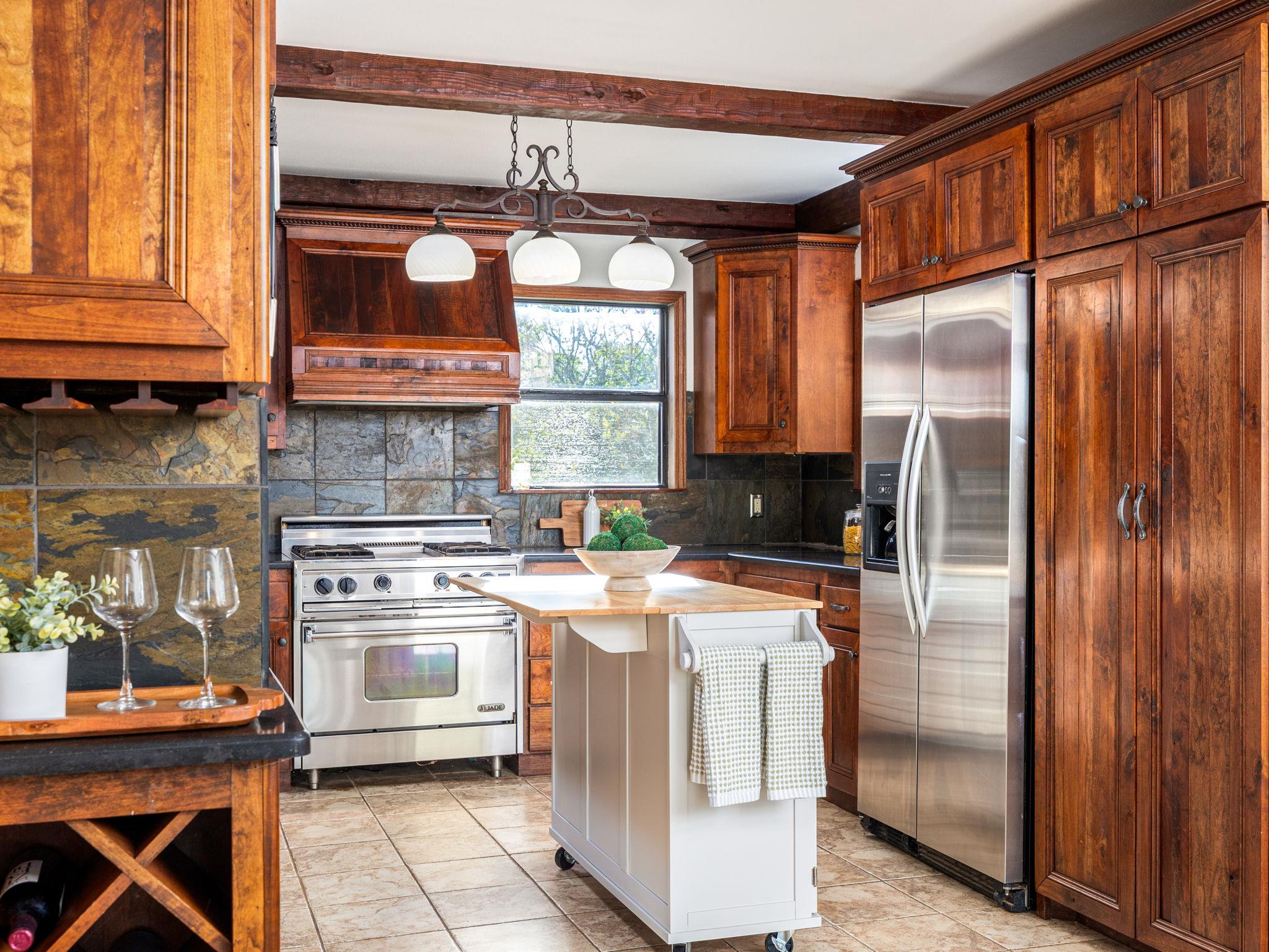 1300 E. GATLIN CREEK RD