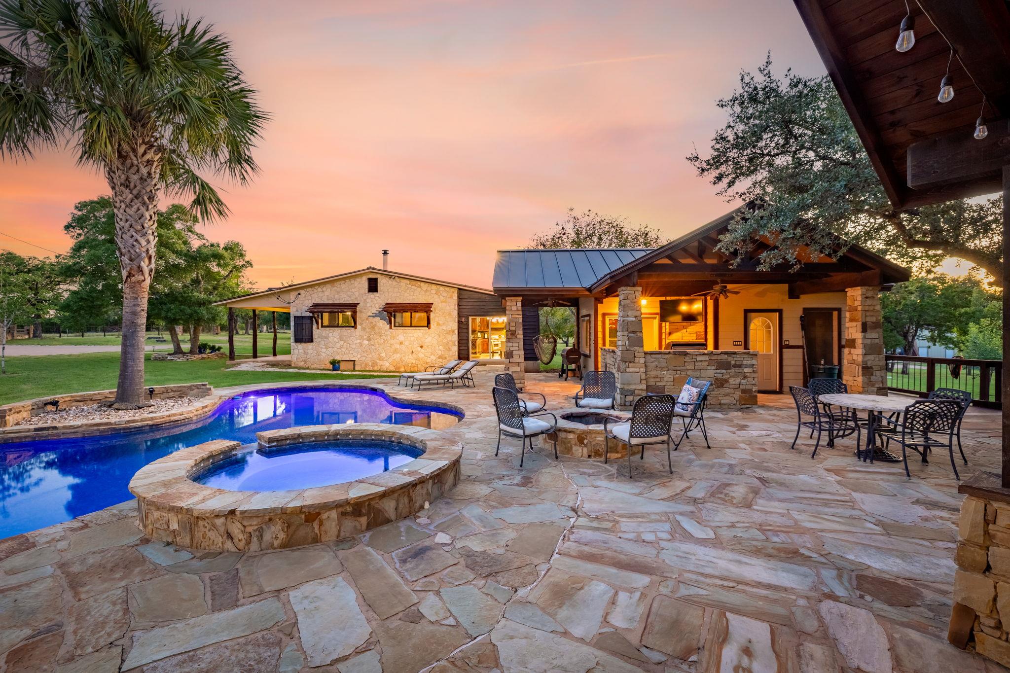 1300 E. GATLIN CREEK RD