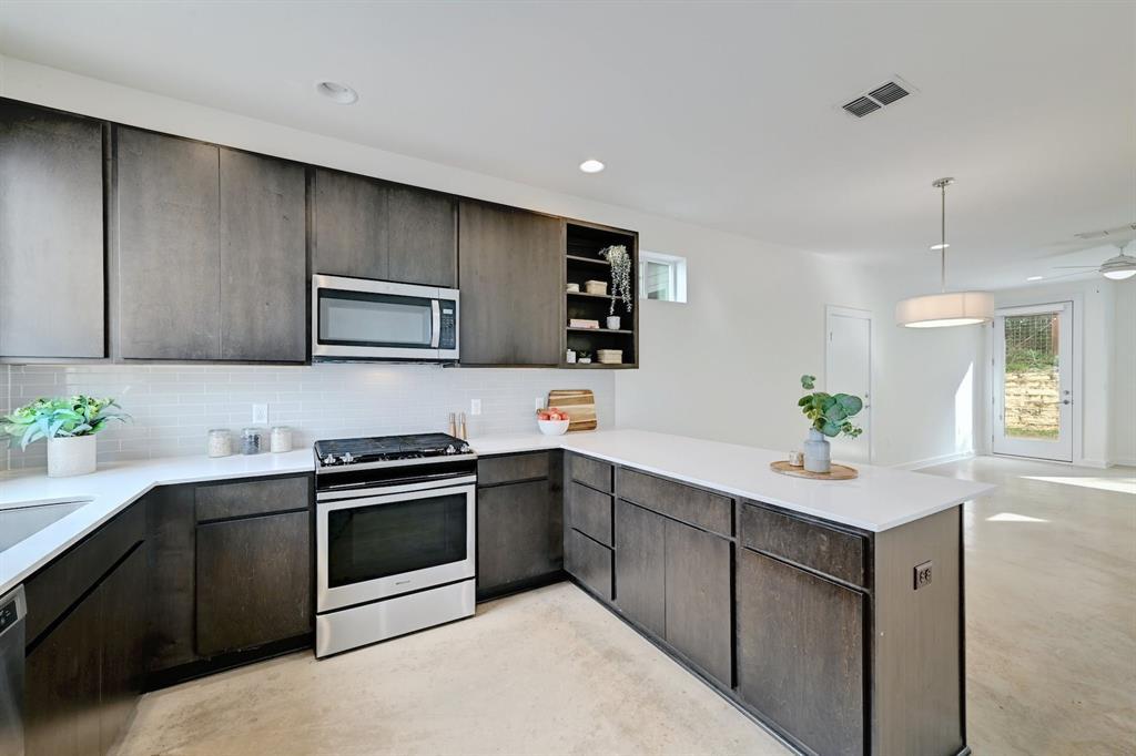 705 N Bluff DR # 11