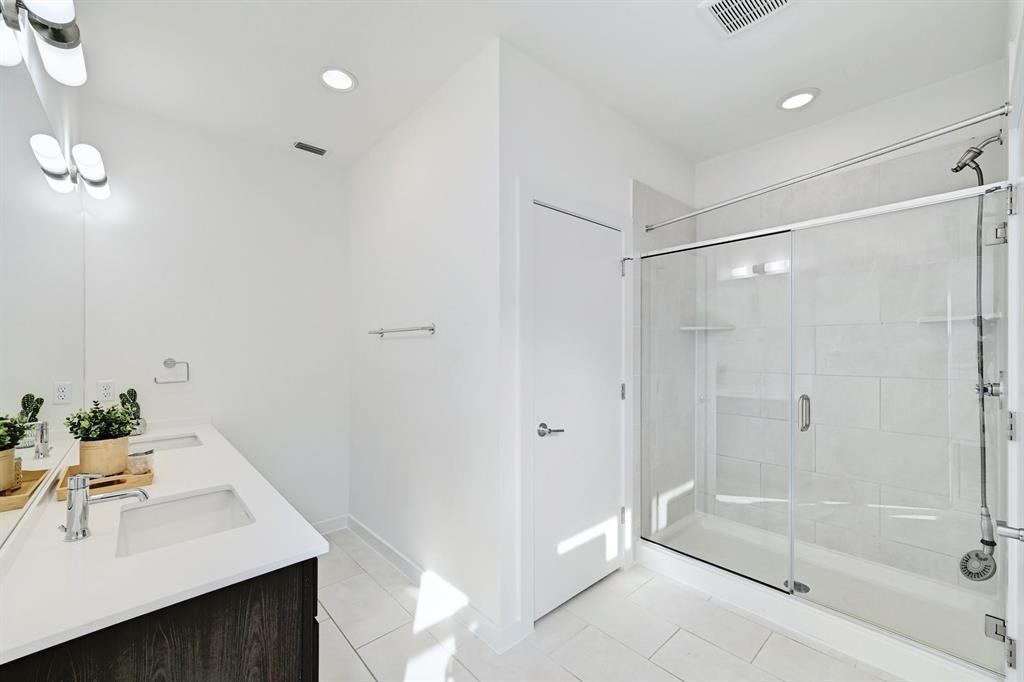 705 N Bluff DR # 11