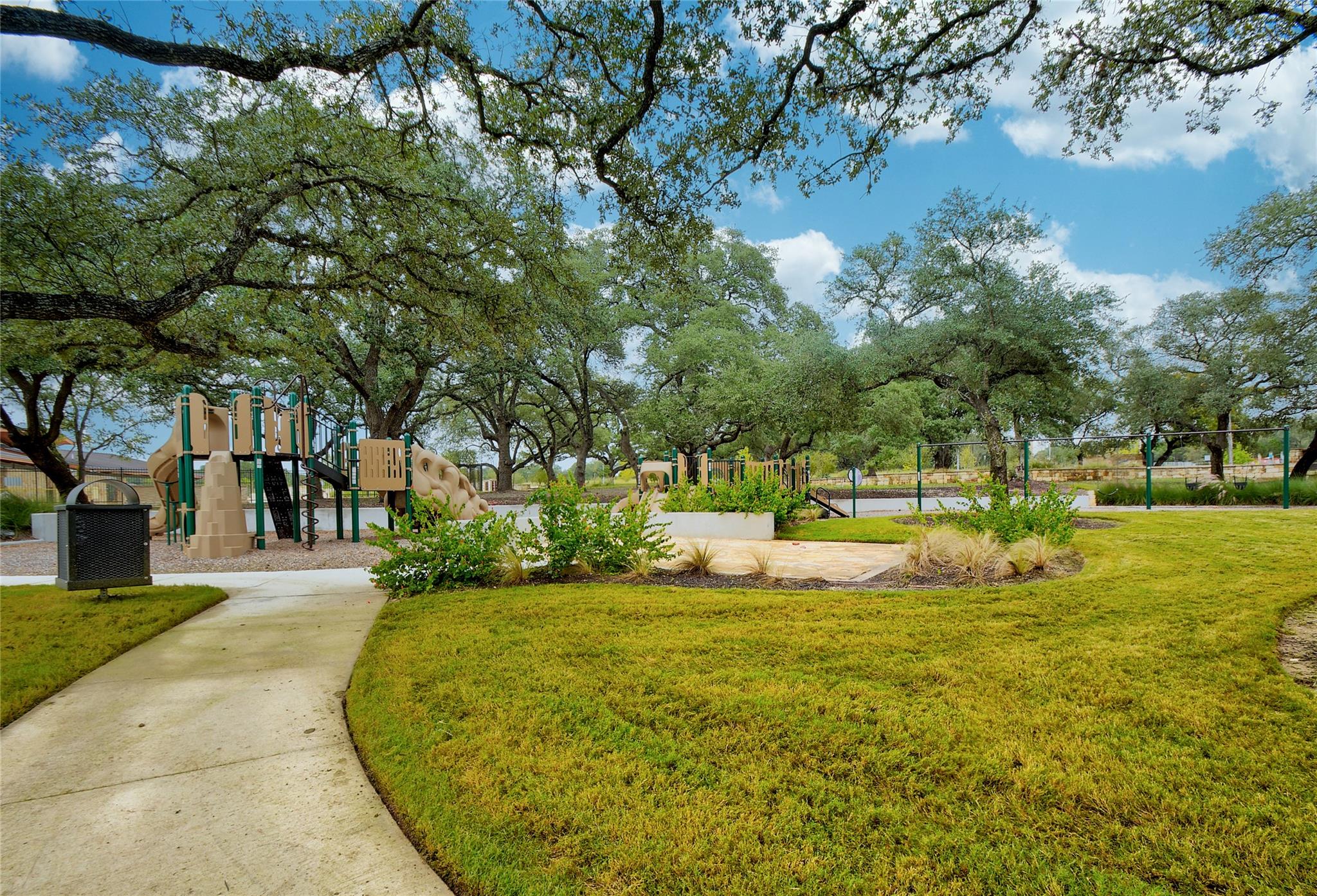 209 Zamora XING # 362