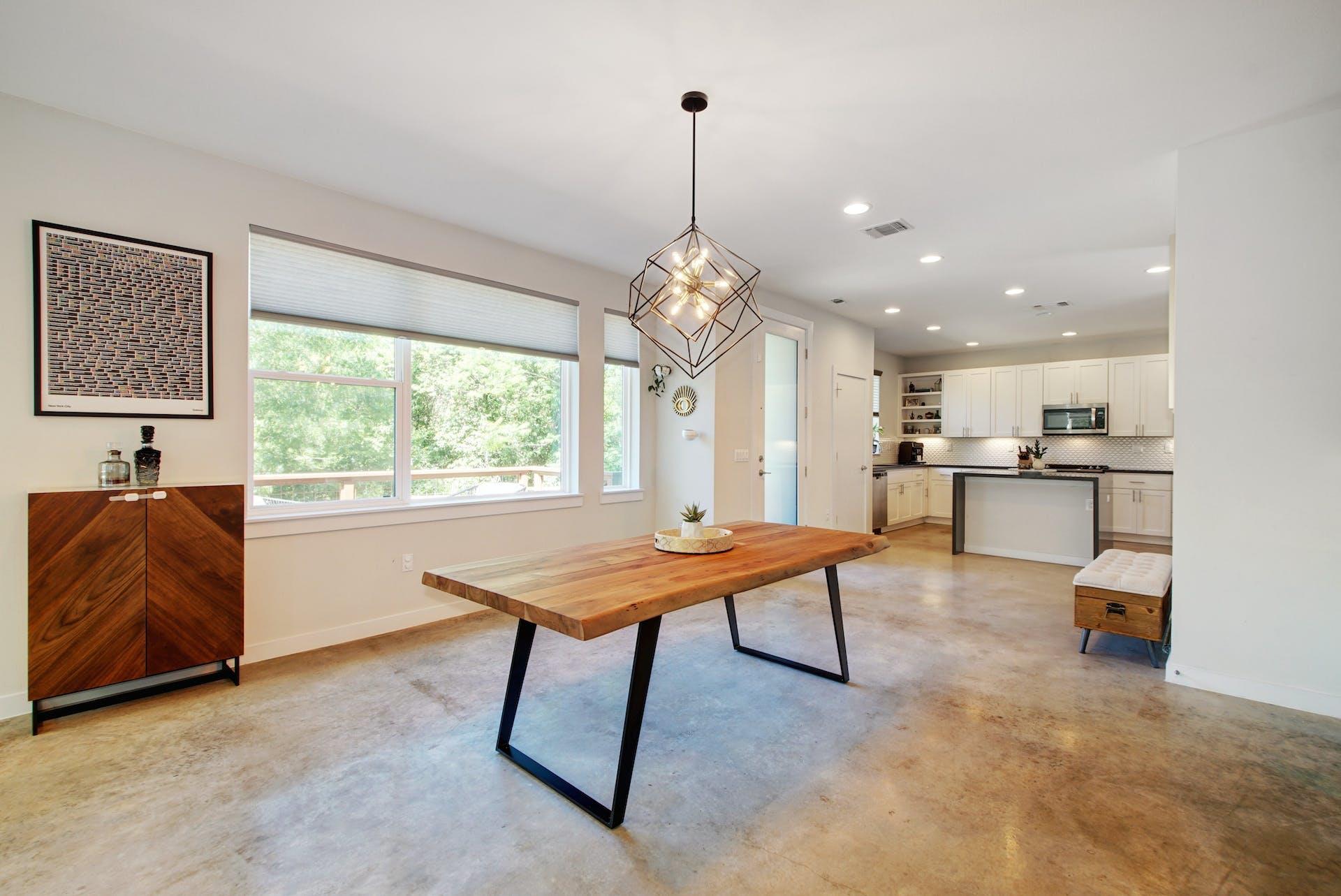 4006 Airport BLVD # 18