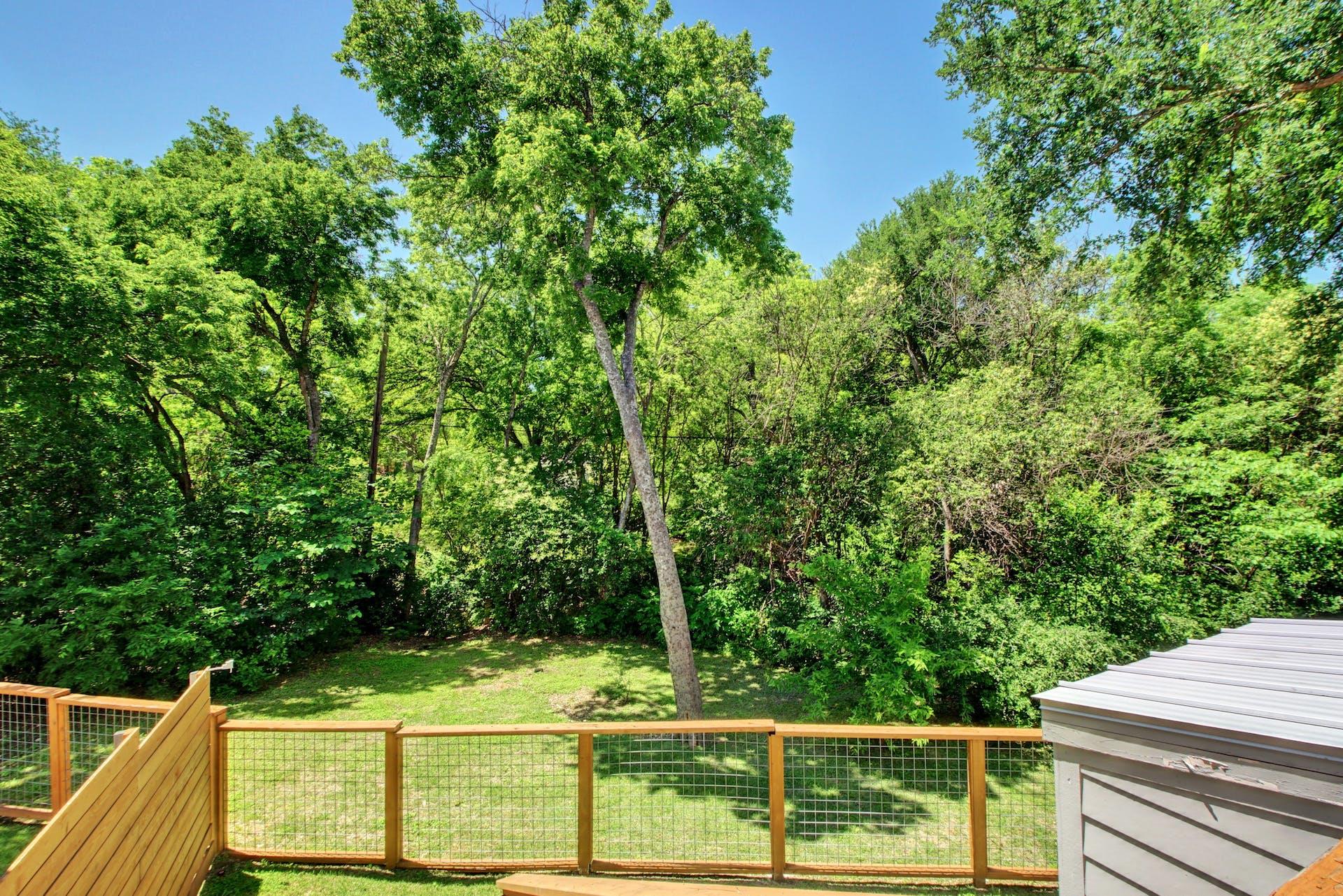 4006 Airport BLVD # 18