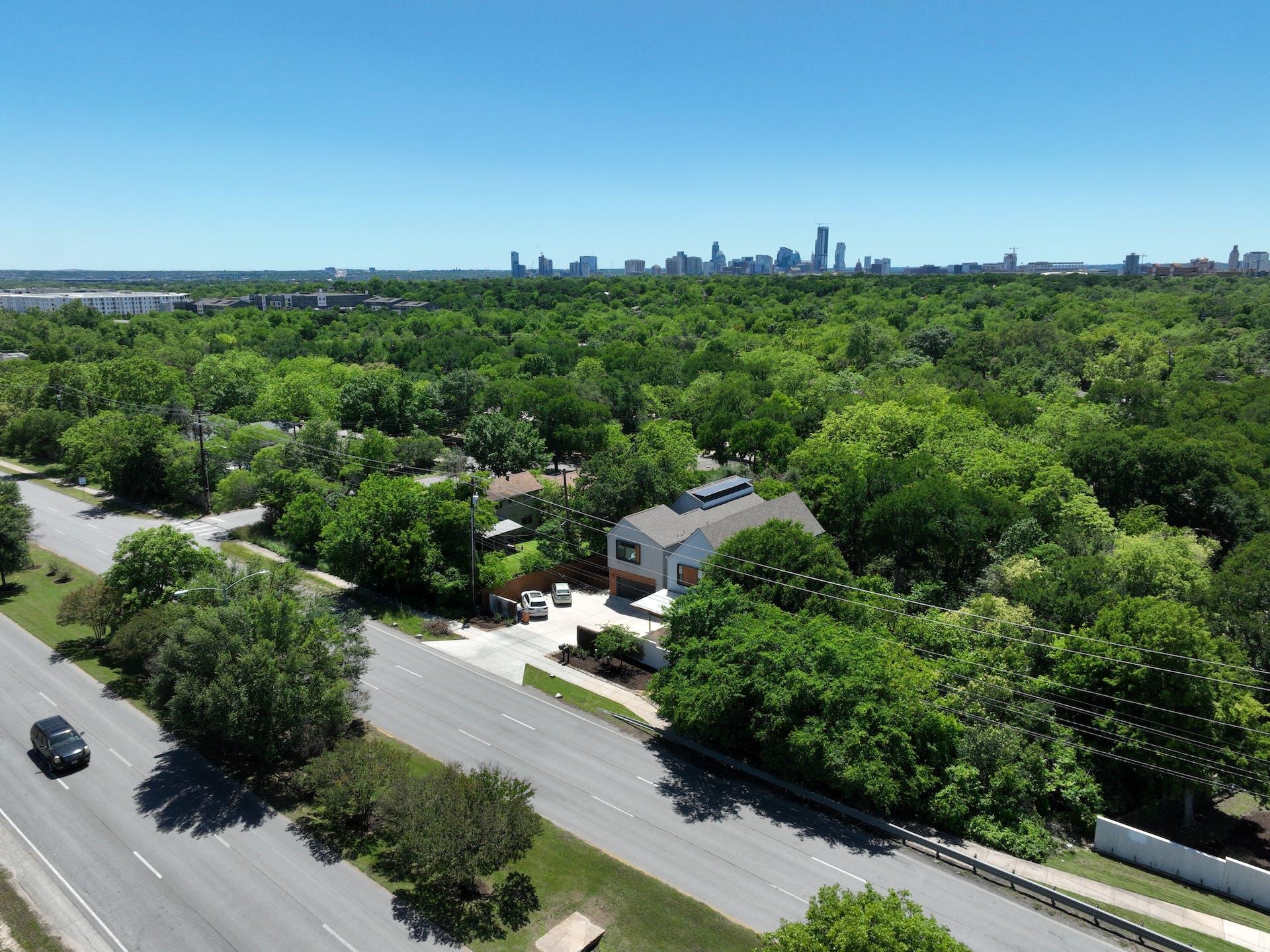 4006 Airport BLVD # 18