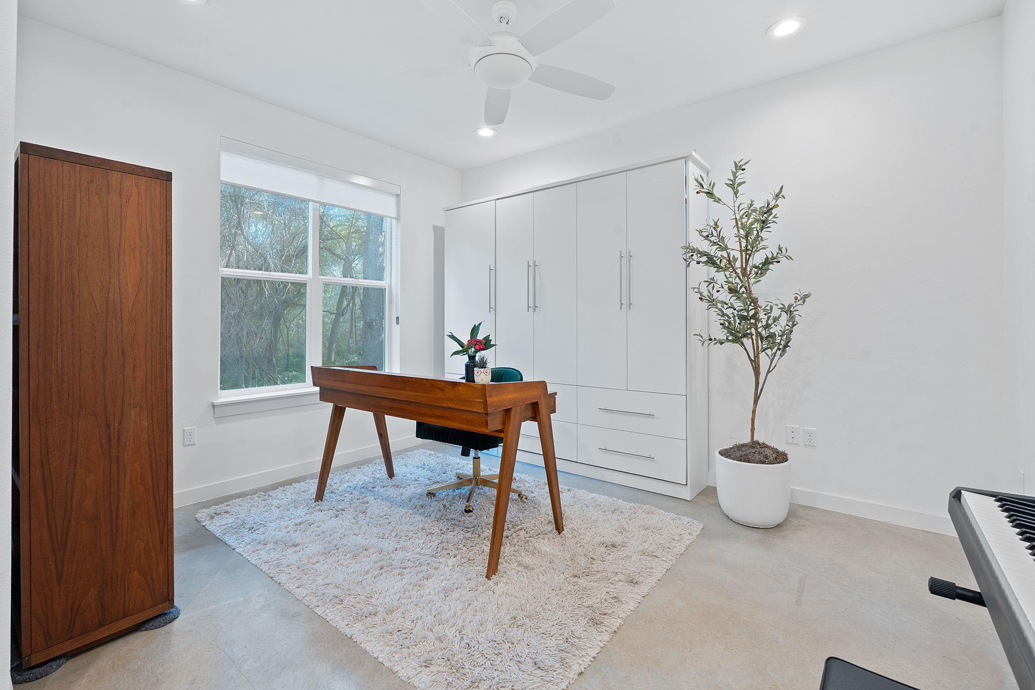 3001 Del Curto RD # 10