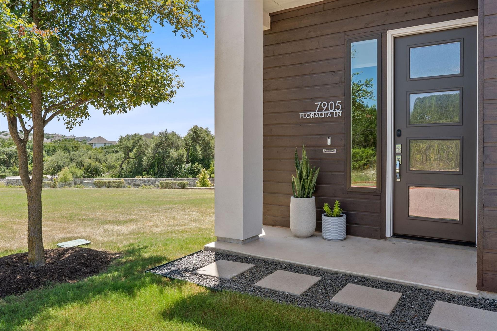7905 Floracita LN