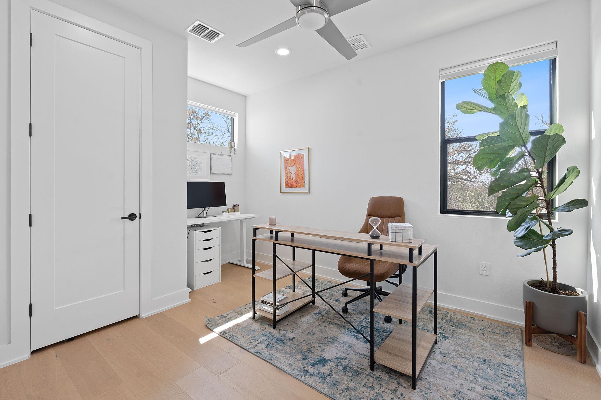 1168 Ridgeway DR # 2