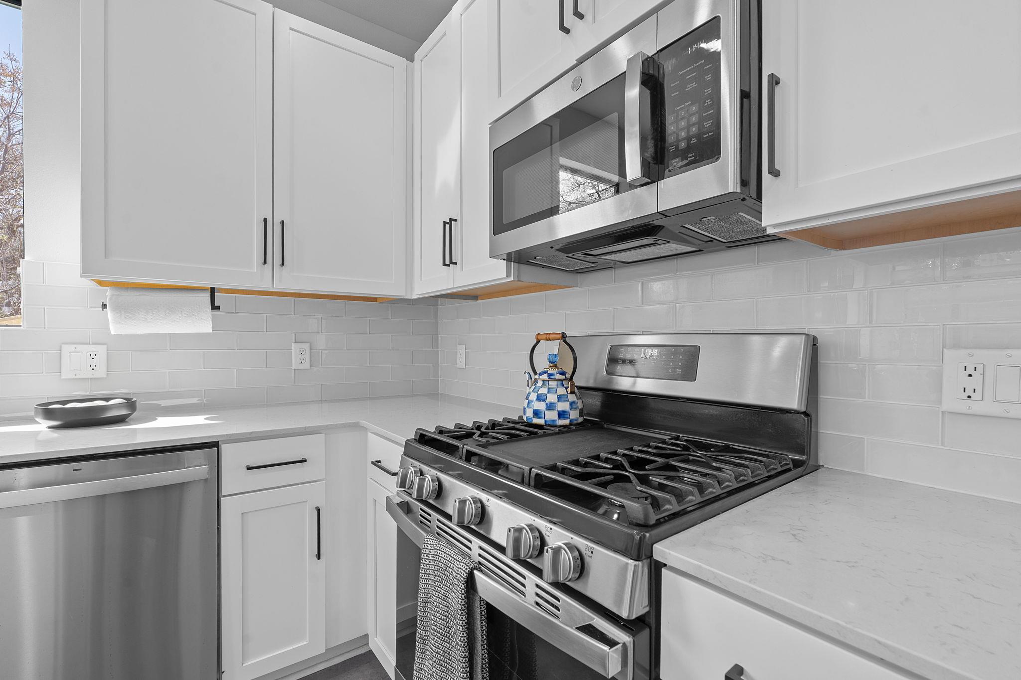 1168 Ridgeway DR # 2