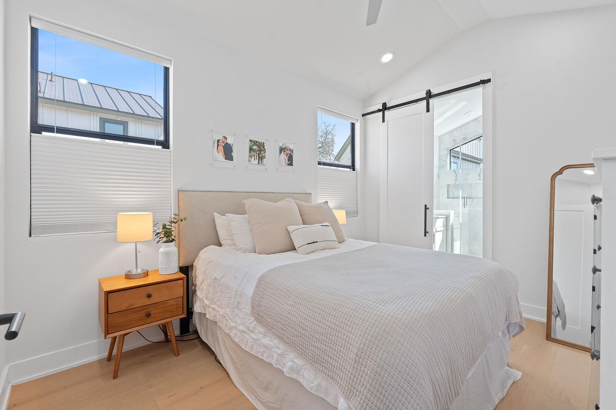 1168 Ridgeway DR # 2