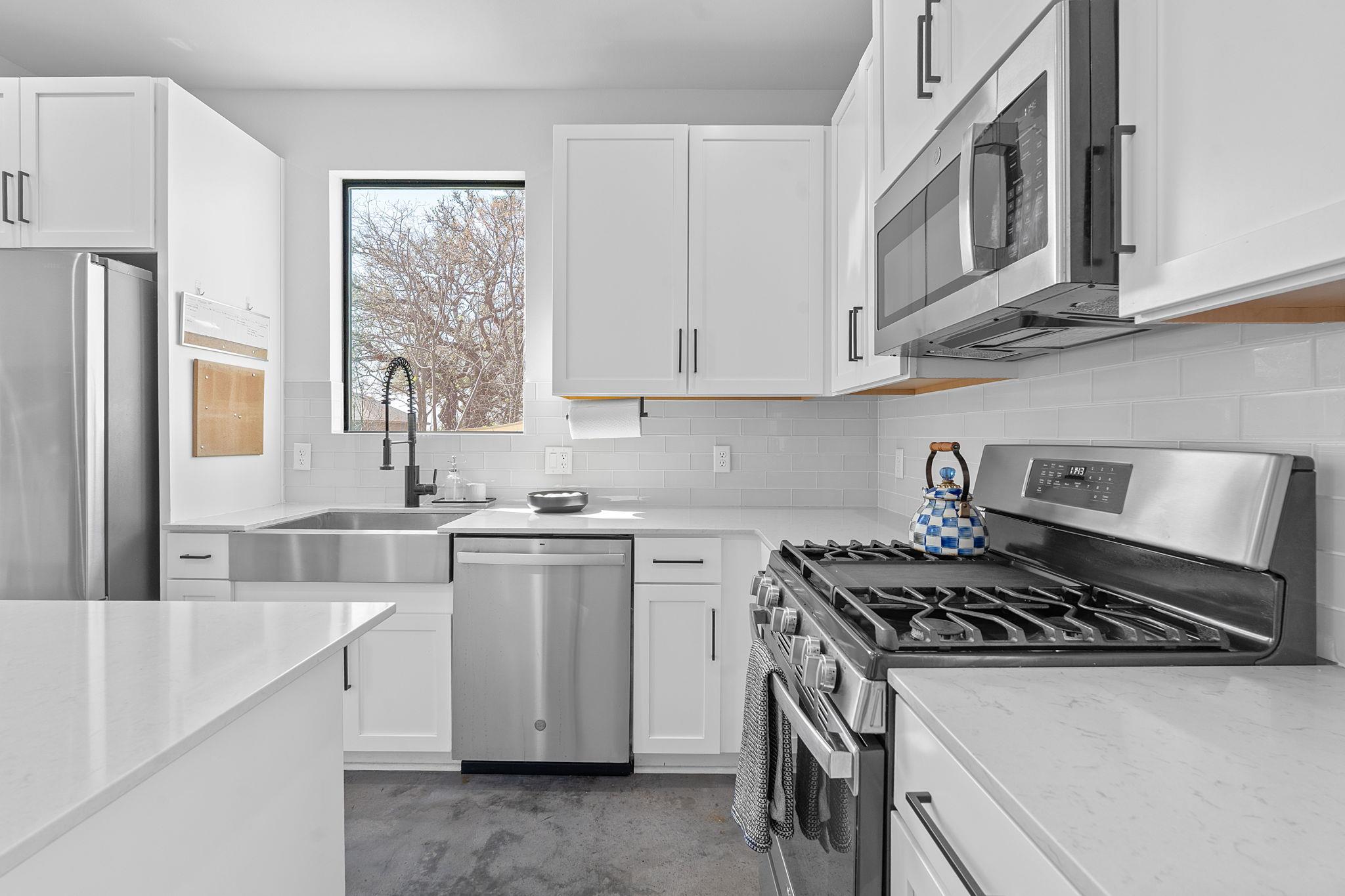 1168 Ridgeway DR # 2