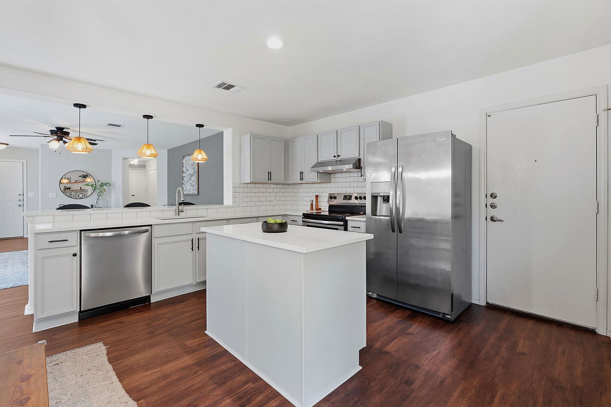 5407 Viewpoint DR