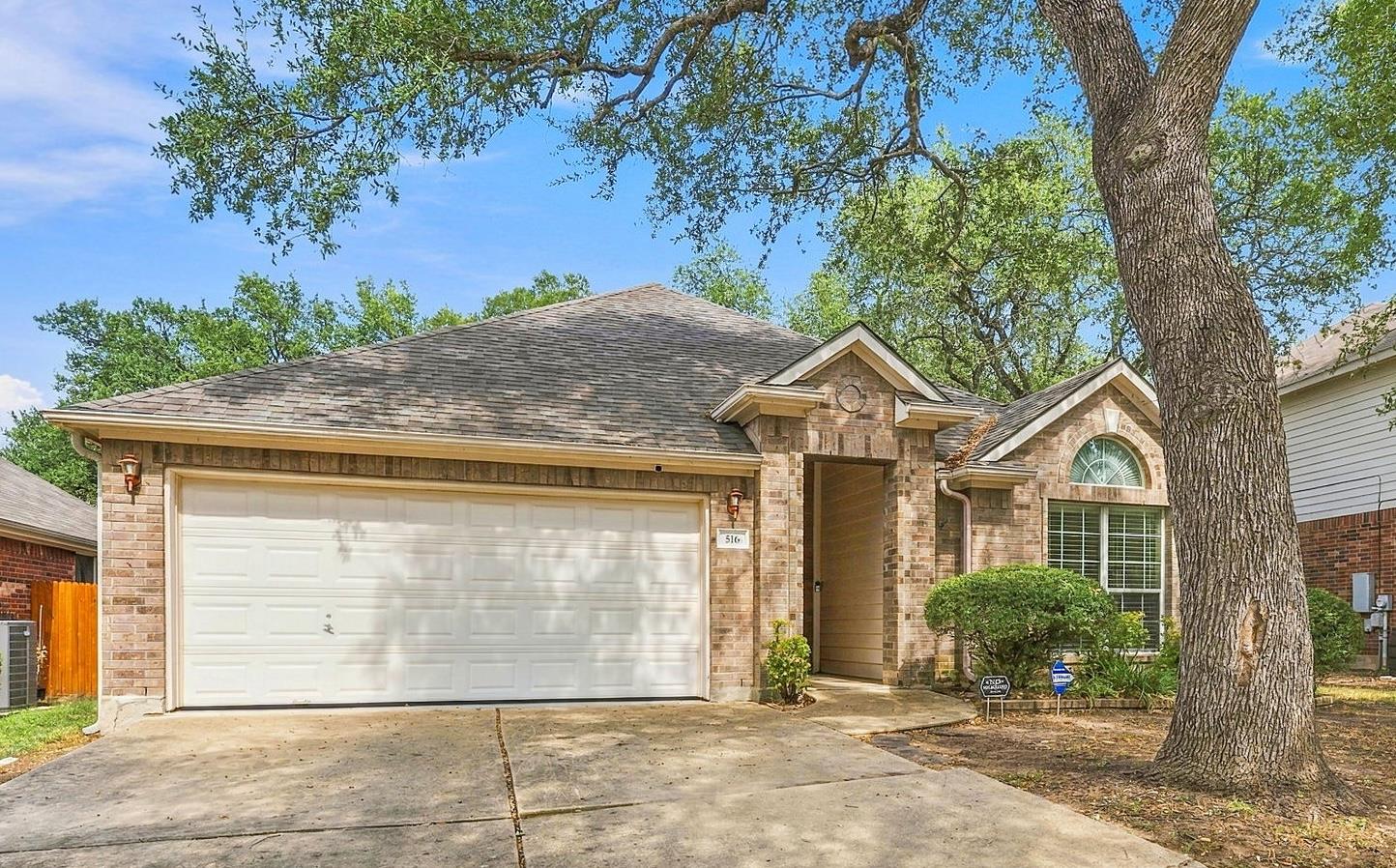 516 Carismatic LN