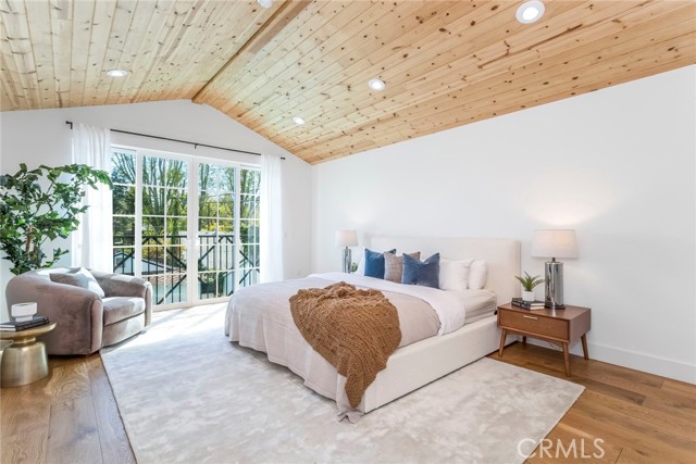 12664 Sarah St