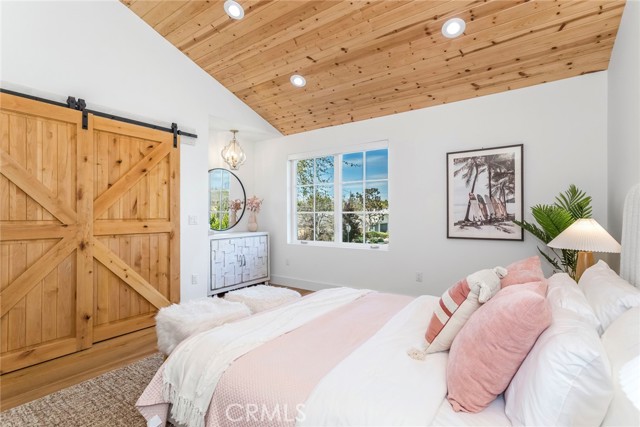 12664 Sarah St