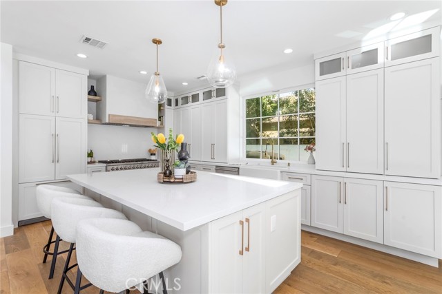 12664 Sarah St