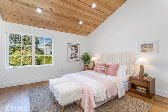 12664 Sarah St