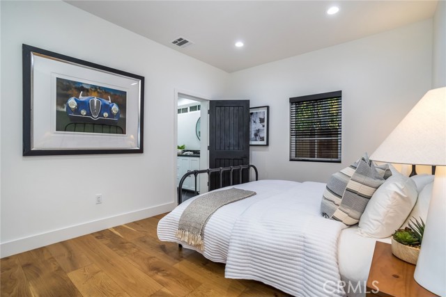 12664 Sarah St