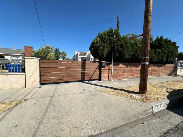 12777 Pierce ST