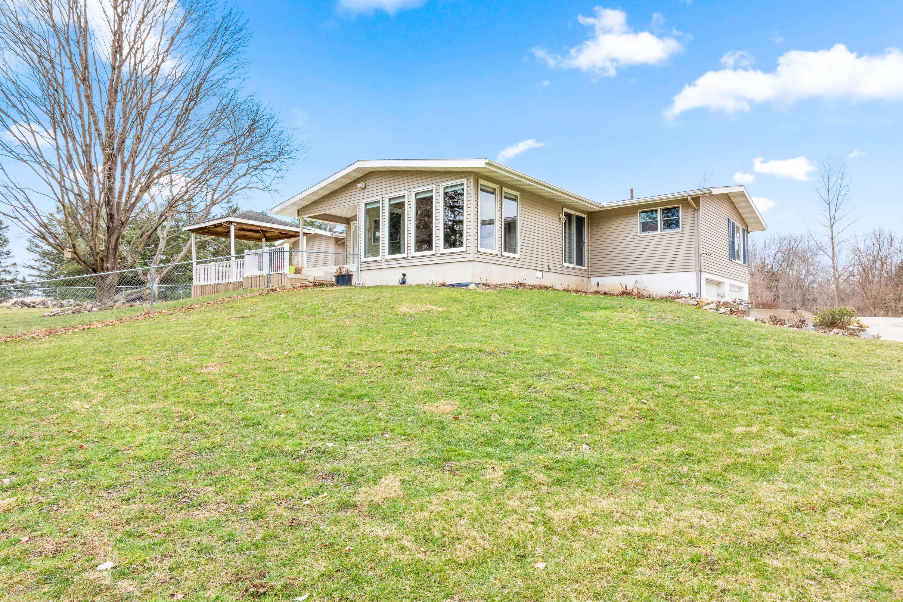 187 S Behnke Road