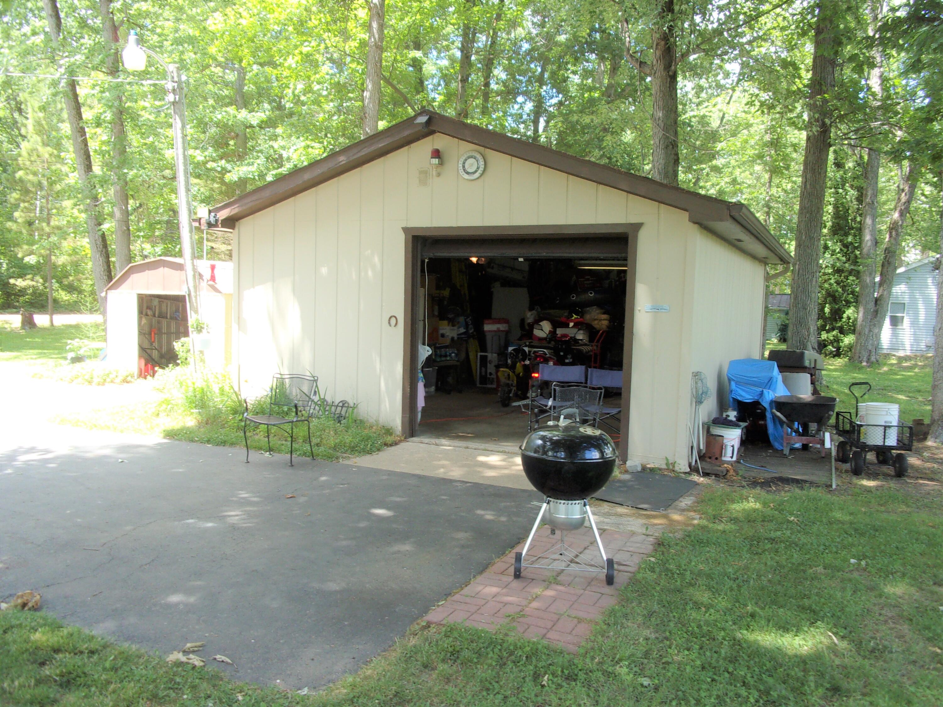 2291 Hemlock Road