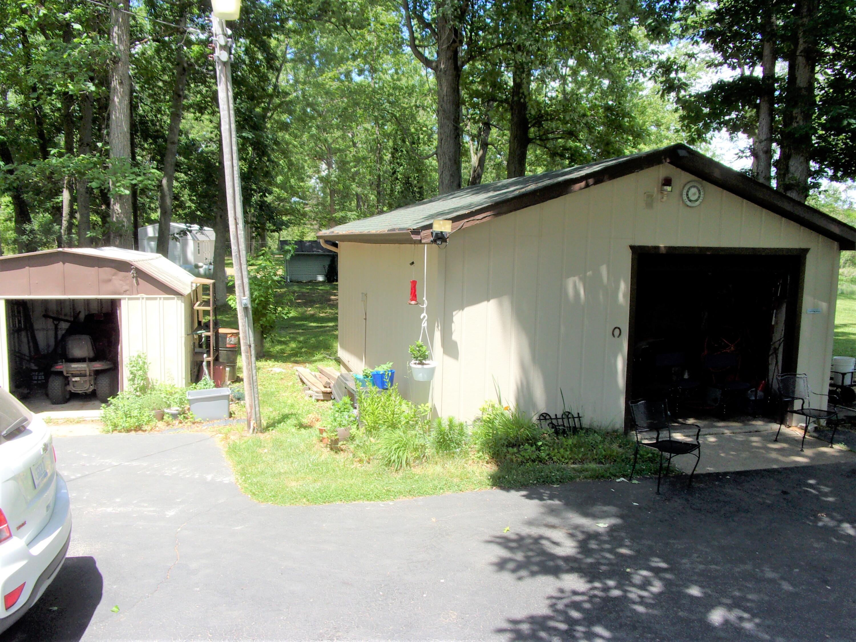 2291 Hemlock Road