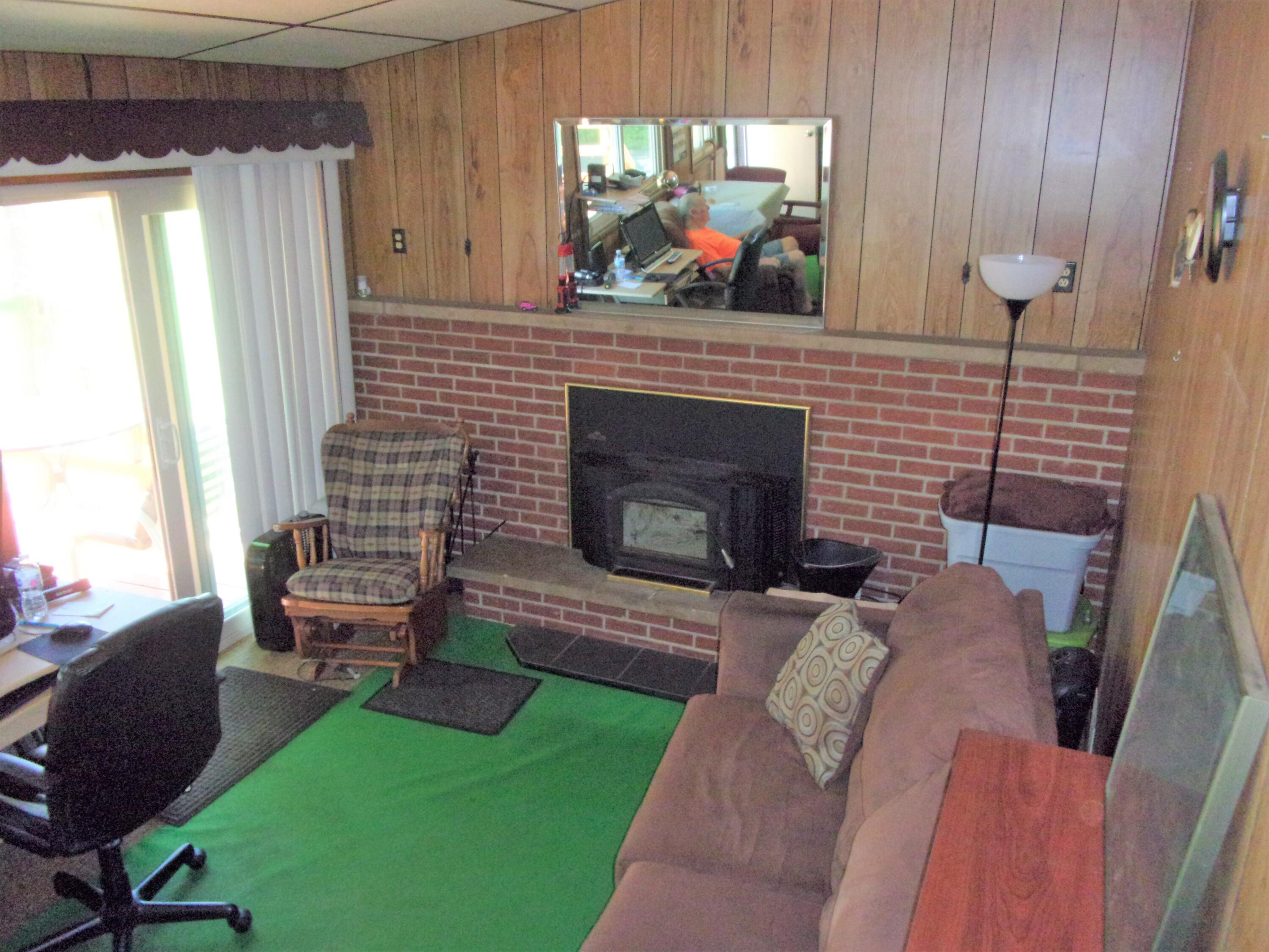 2291 Hemlock Road