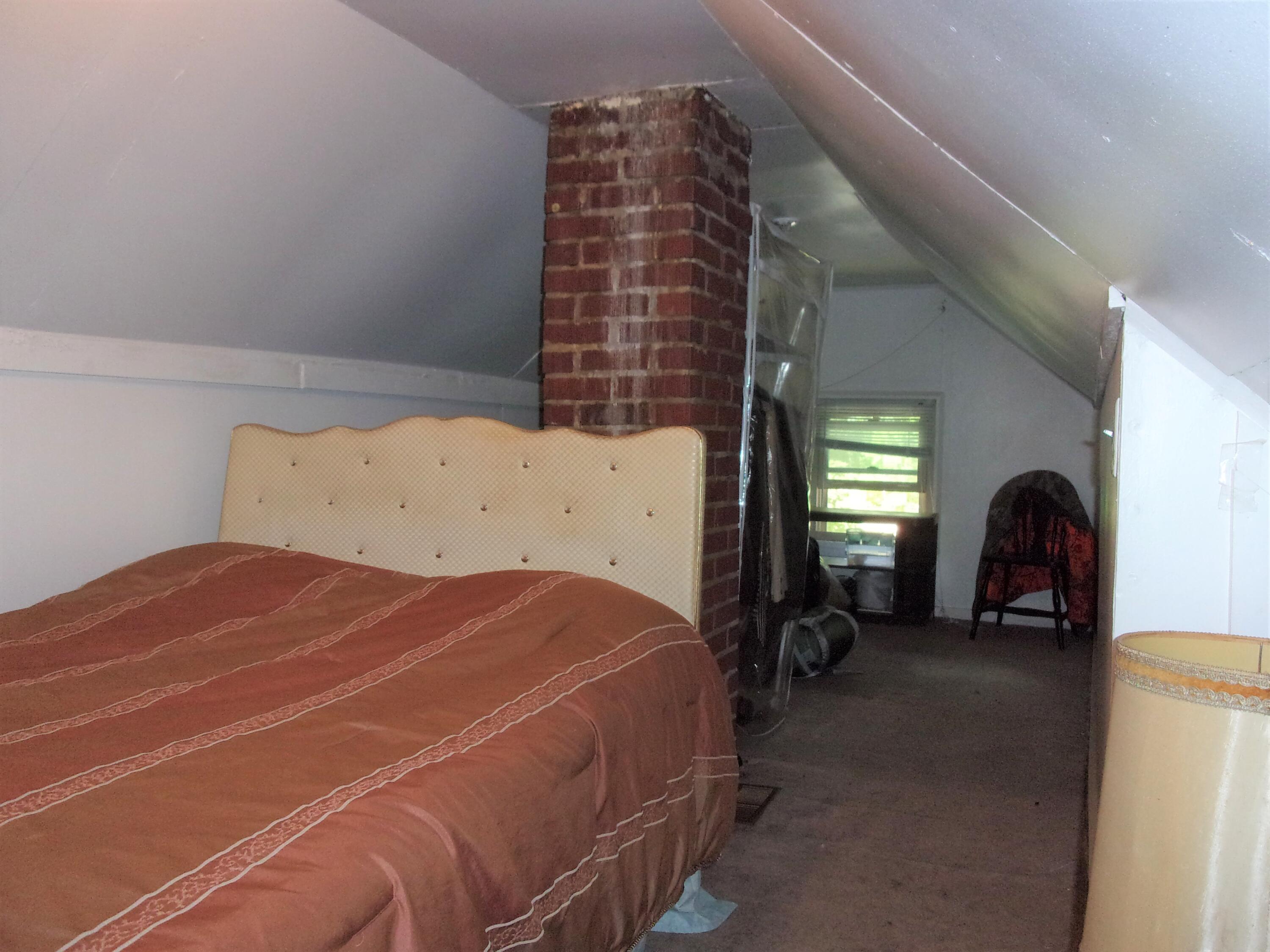 2291 Hemlock Road