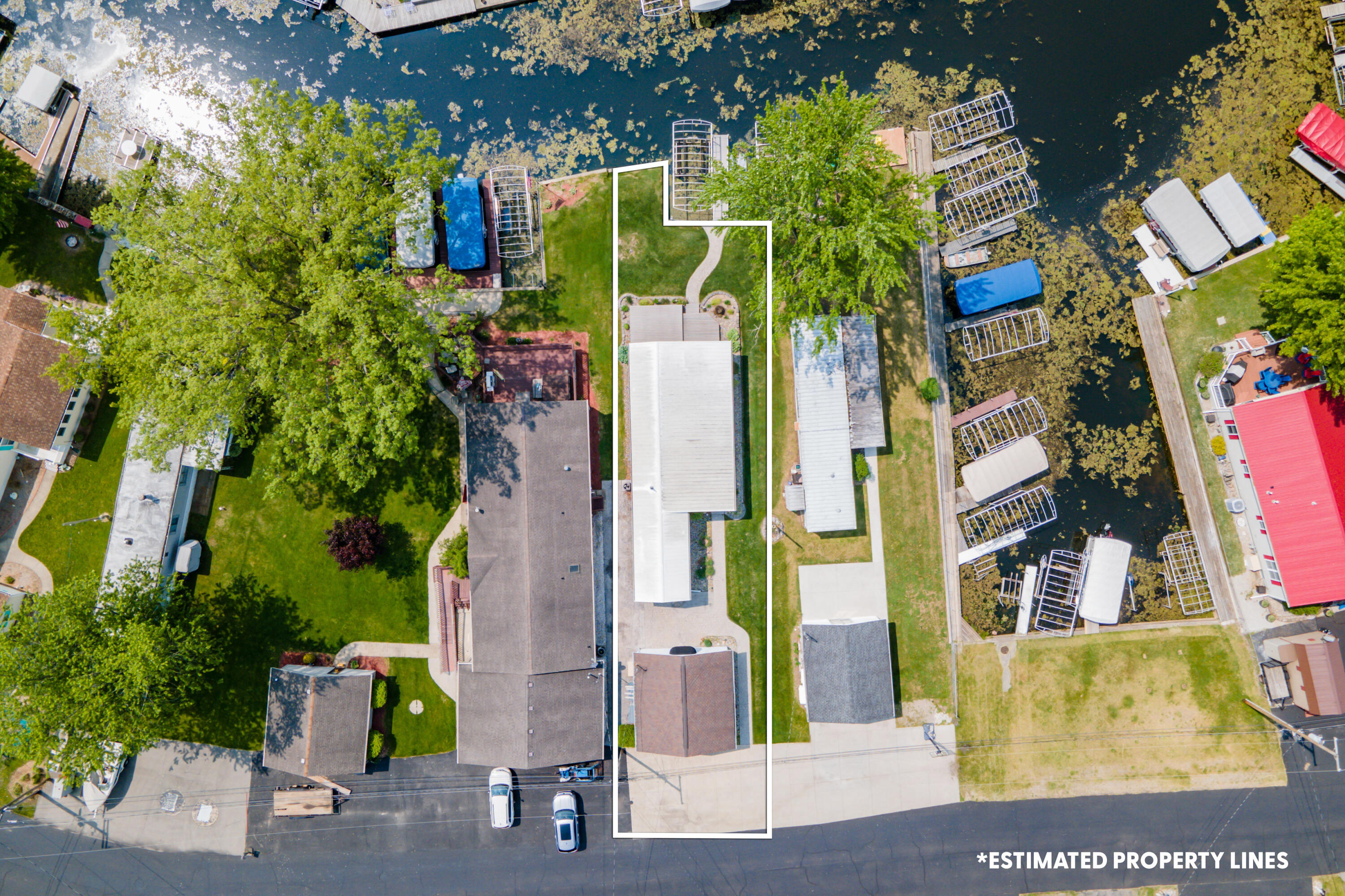 483 Maple Ln
