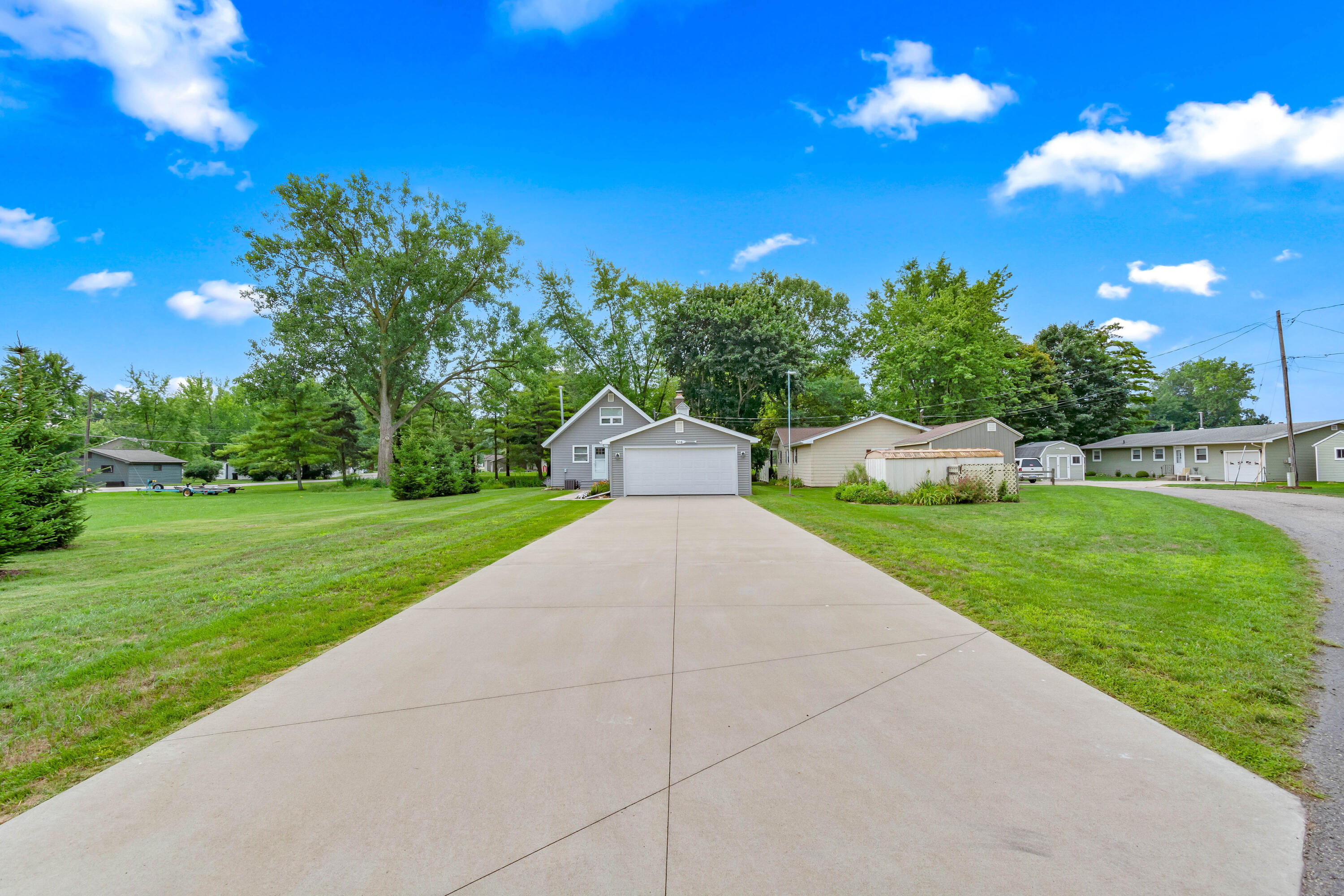 516 Tompkins Drive