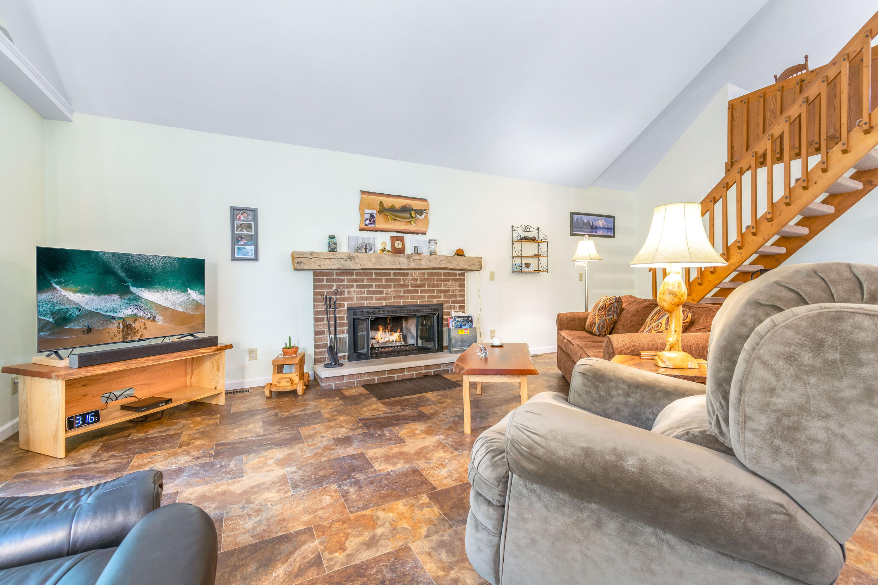 516 Tompkins Drive