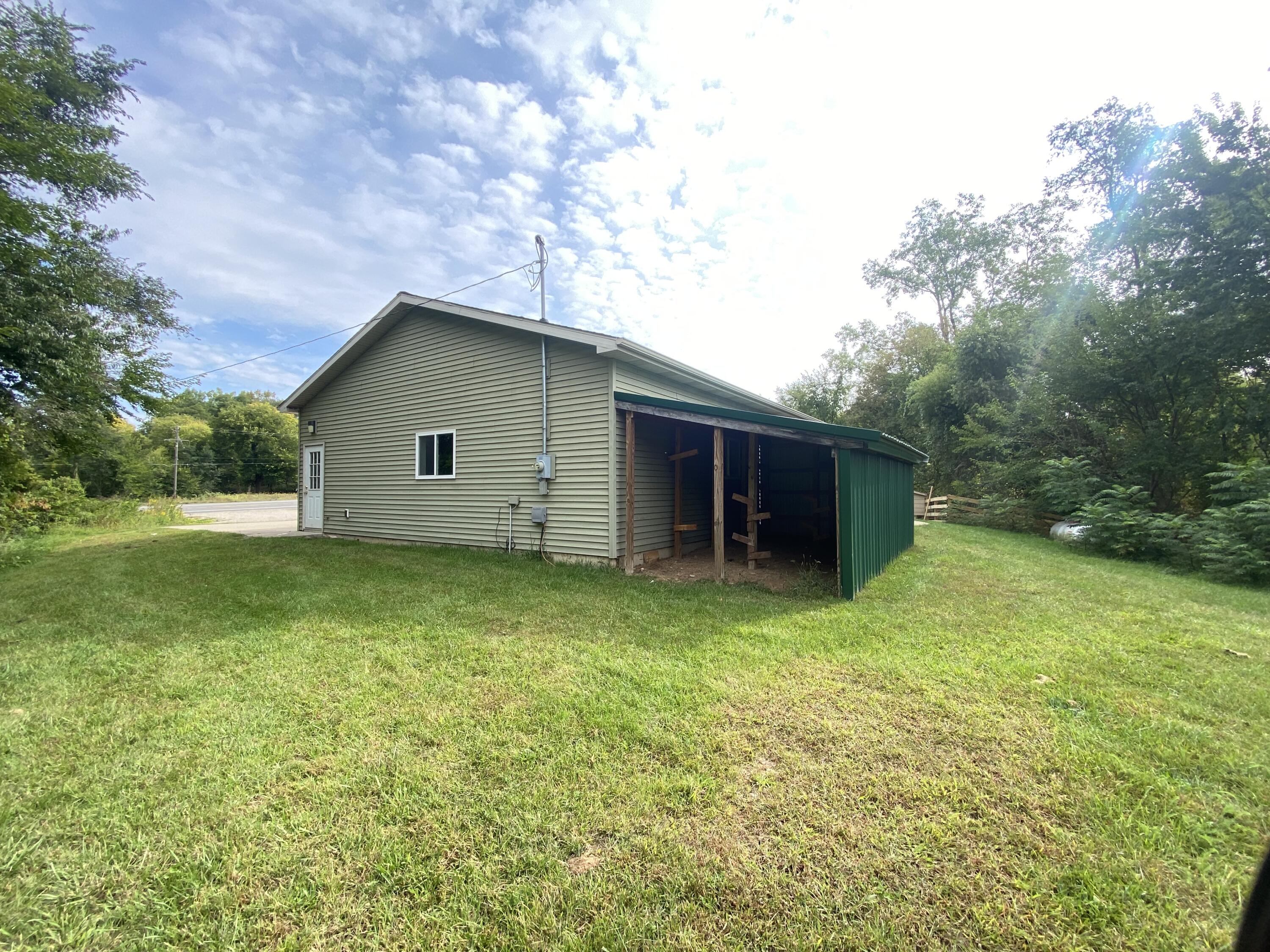 103 E Colon Road