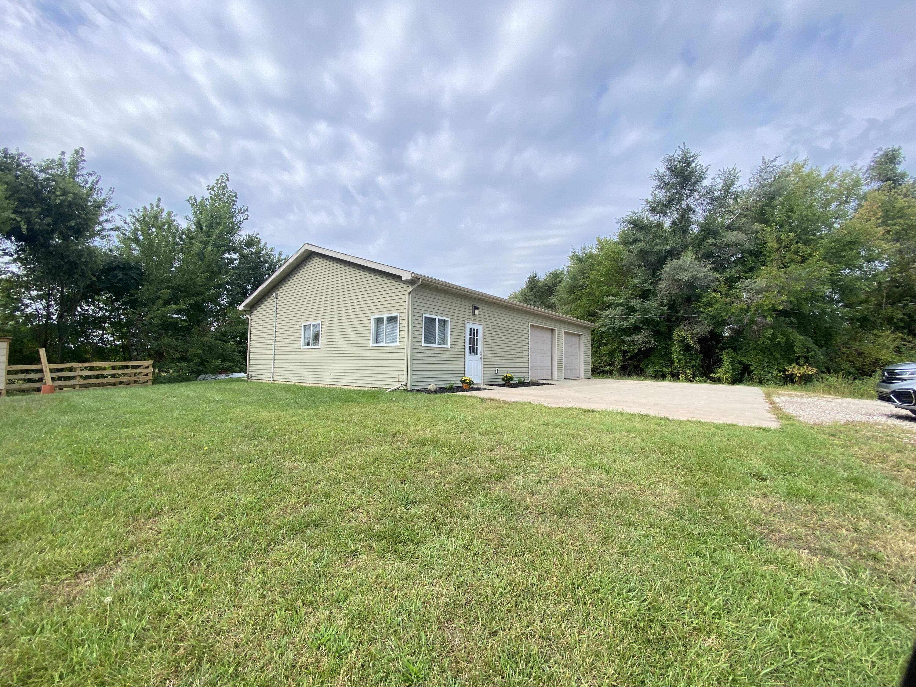 103 E Colon Road