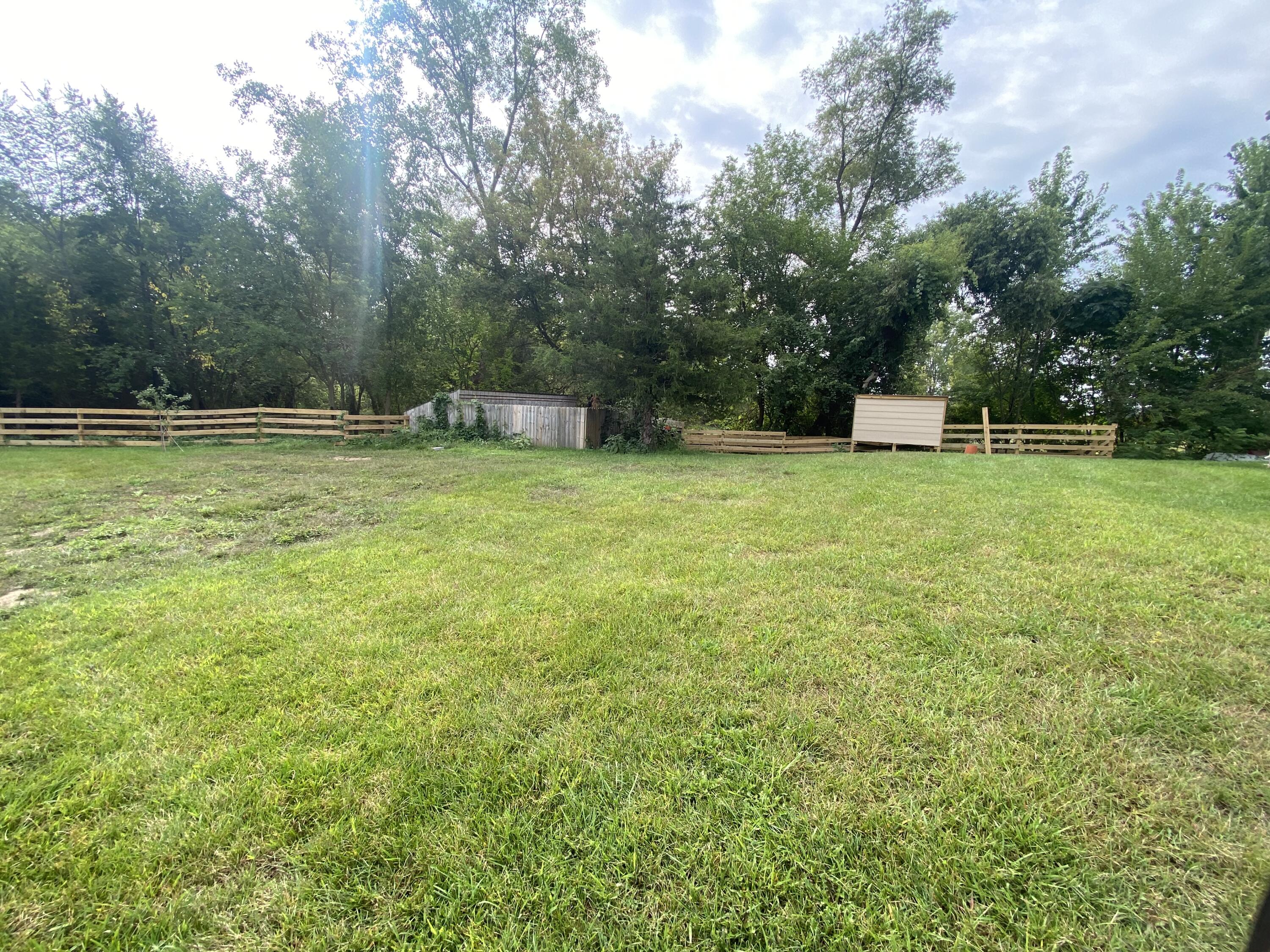 103 E Colon Road