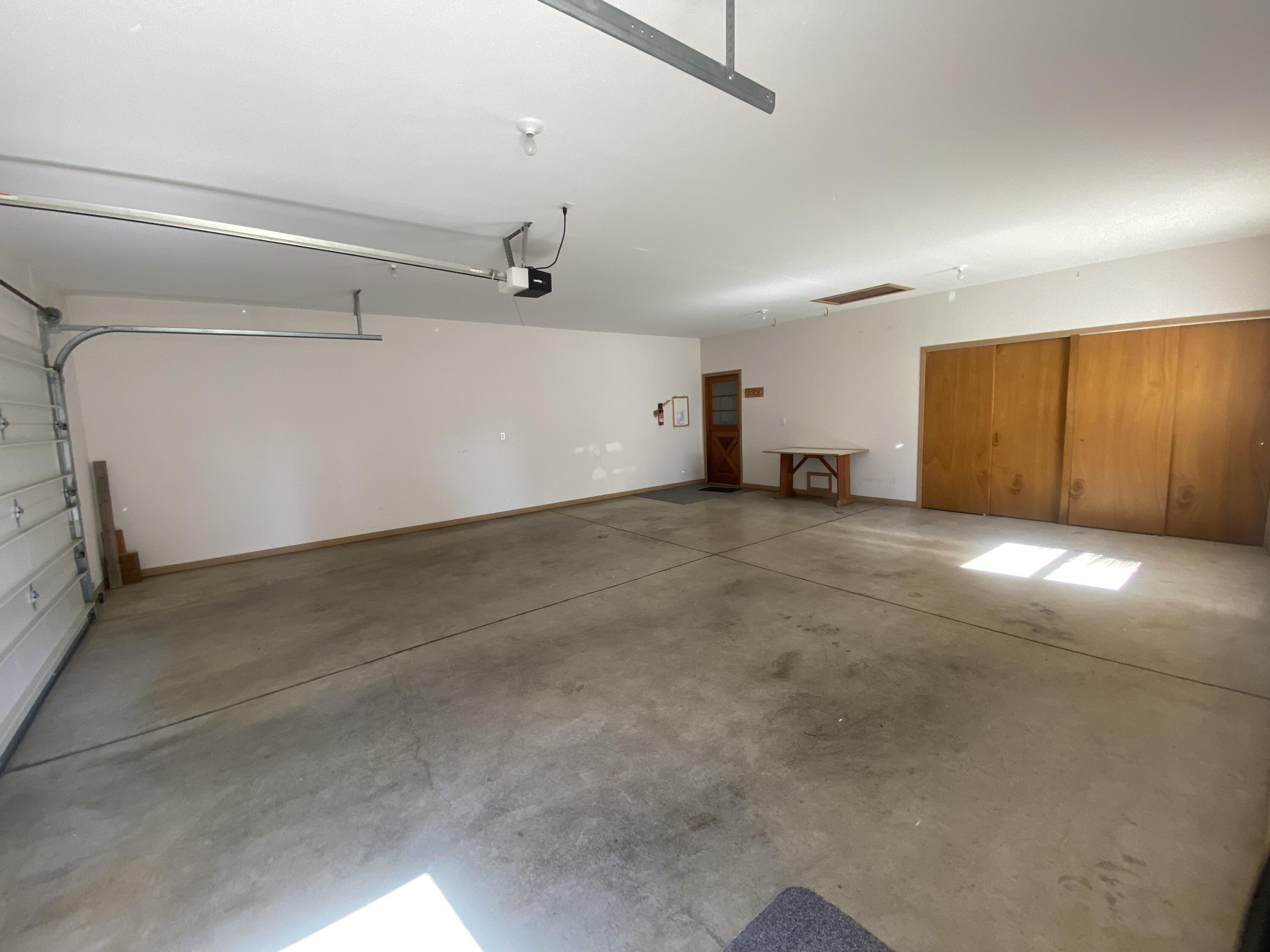 764 Lake Shore Pt.