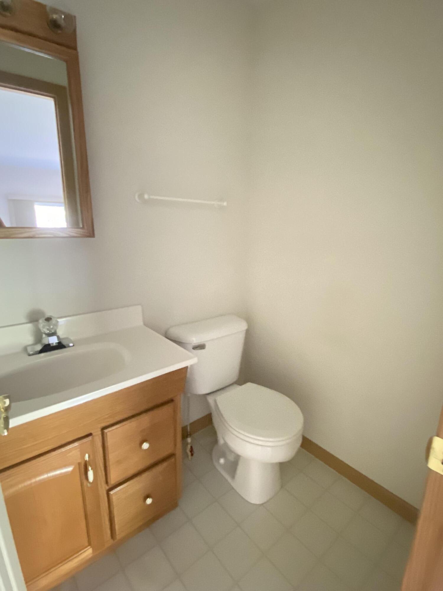 764 Lake Shore Pt.
