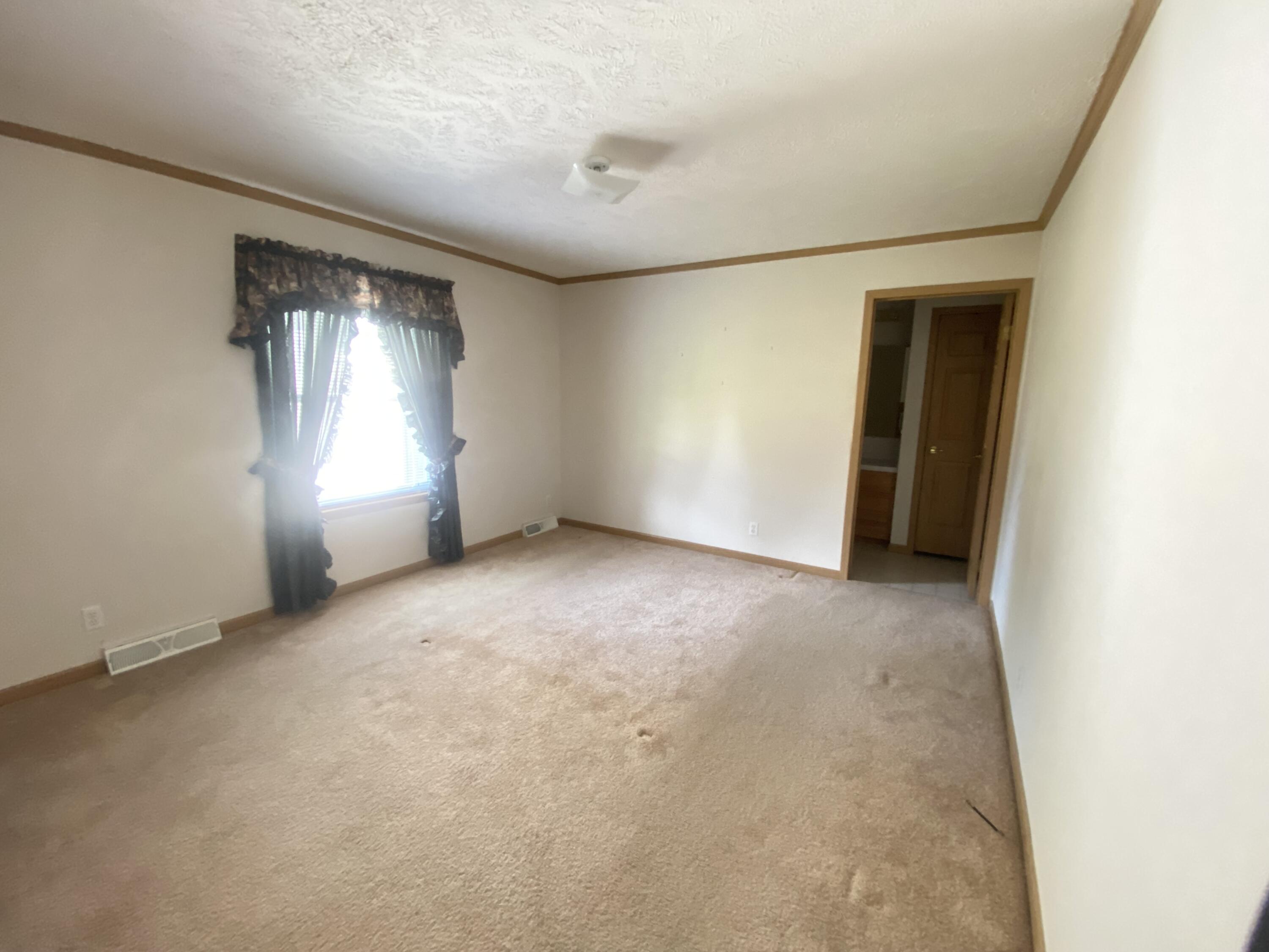 764 Lake Shore Pt.