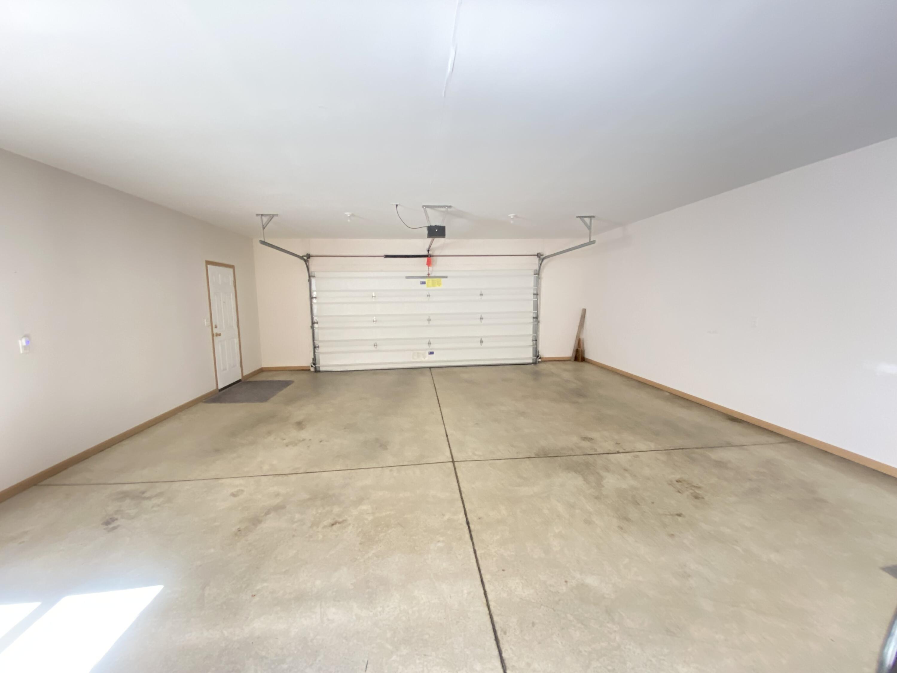 764 Lake Shore Pt.