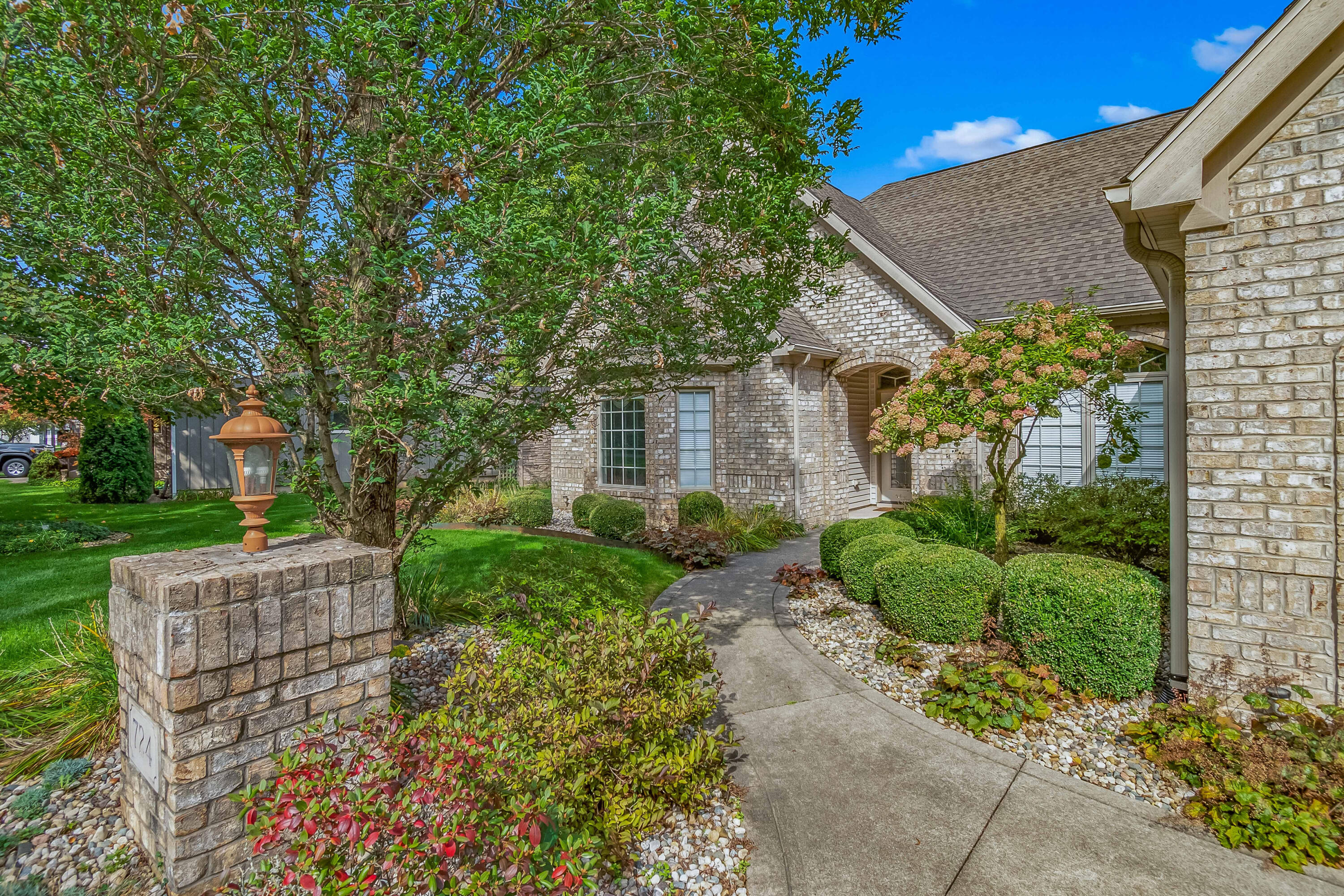 724 Tomahawk Trail