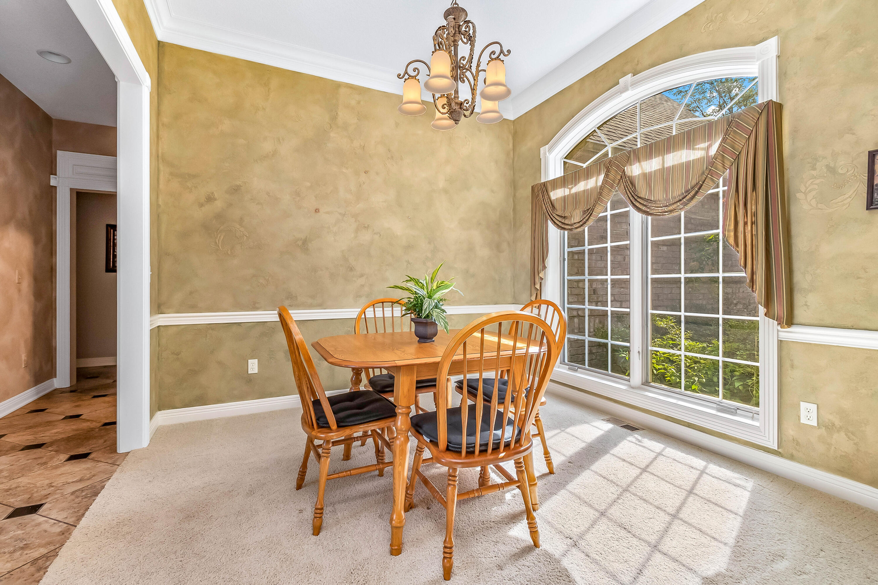 724 Tomahawk Trail