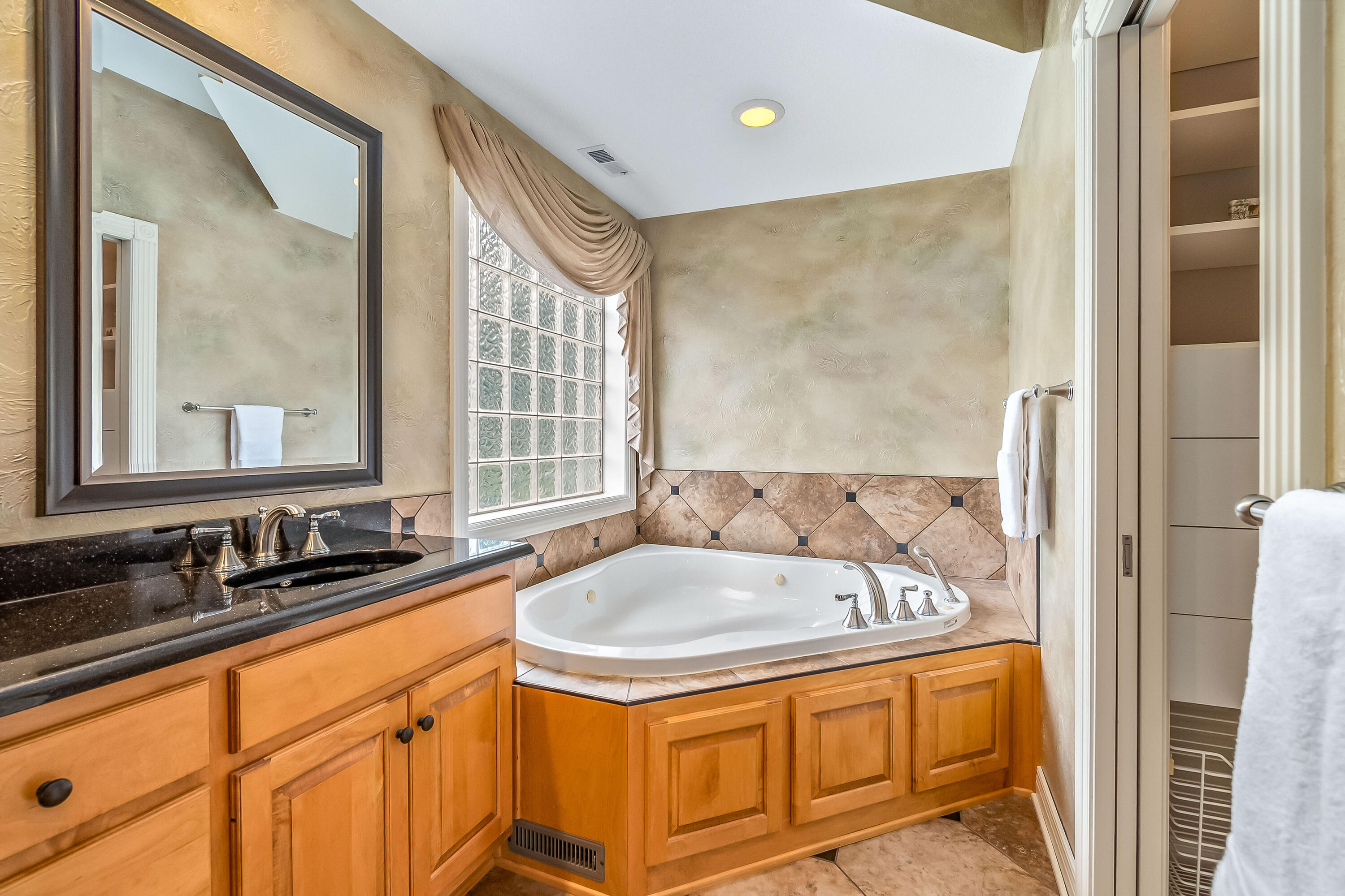 724 Tomahawk Trail