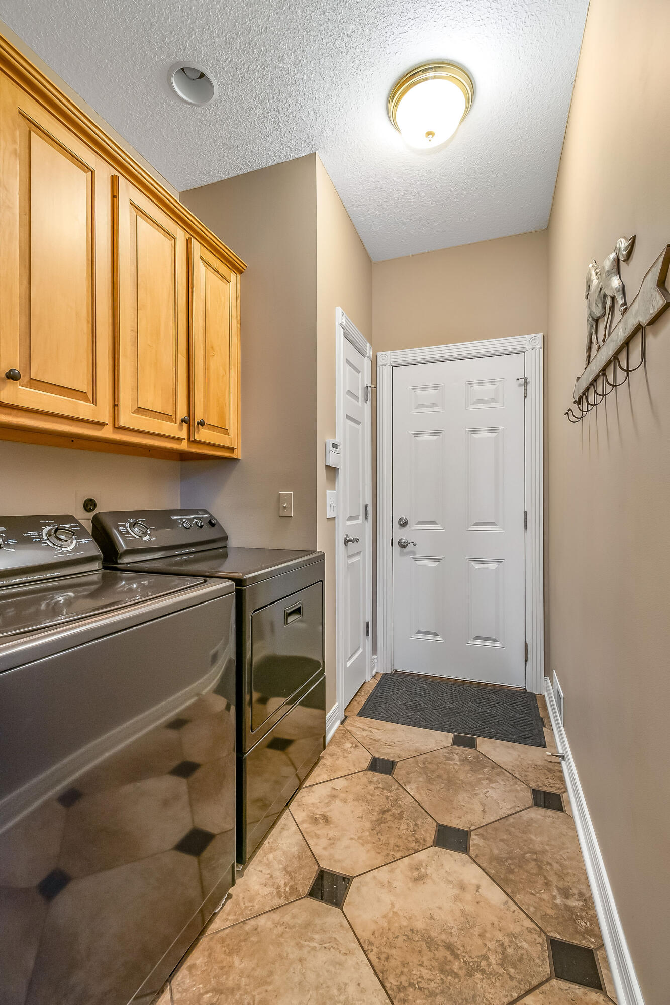 724 Tomahawk Trail