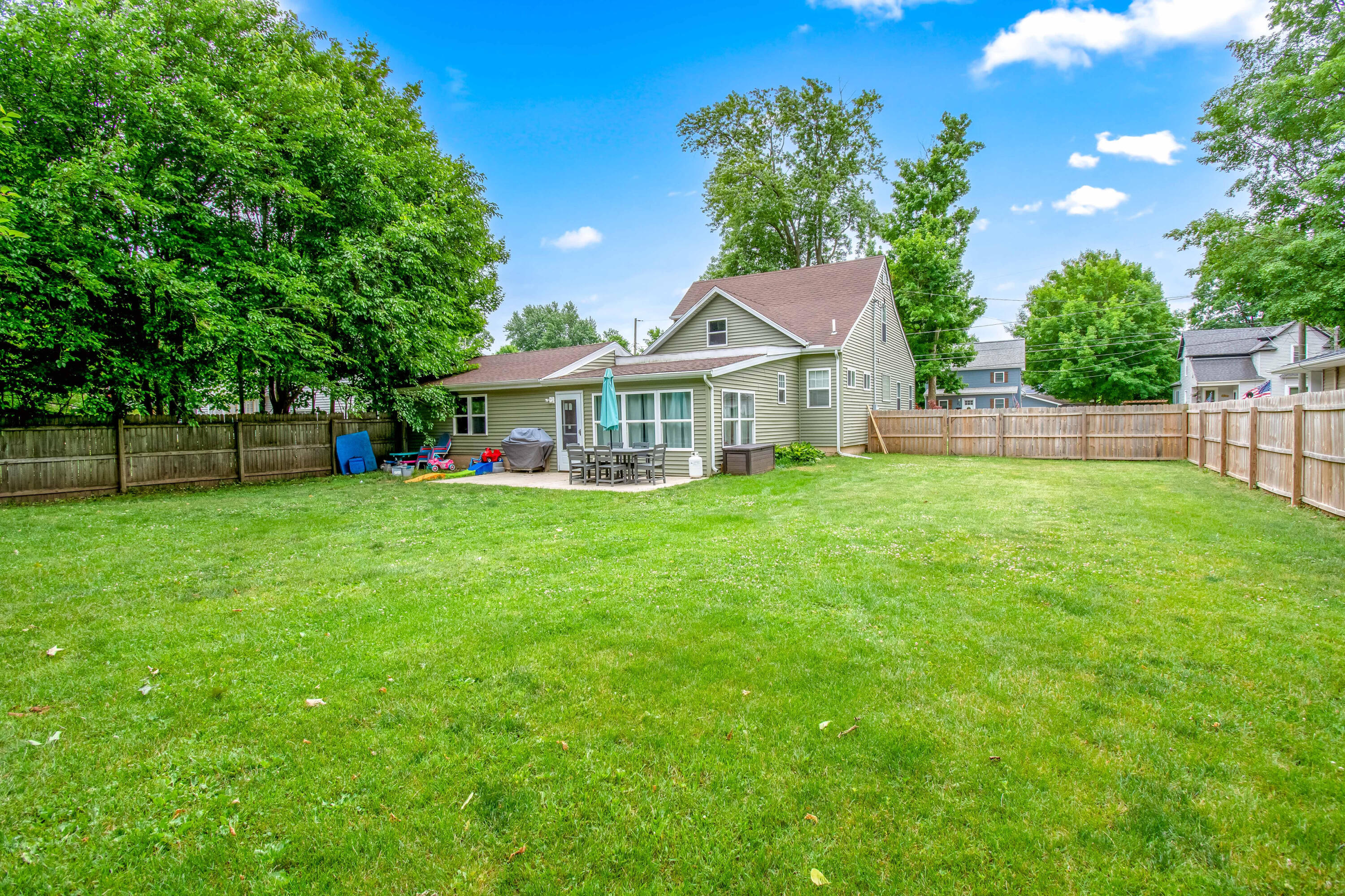 30 Pelton Ave.