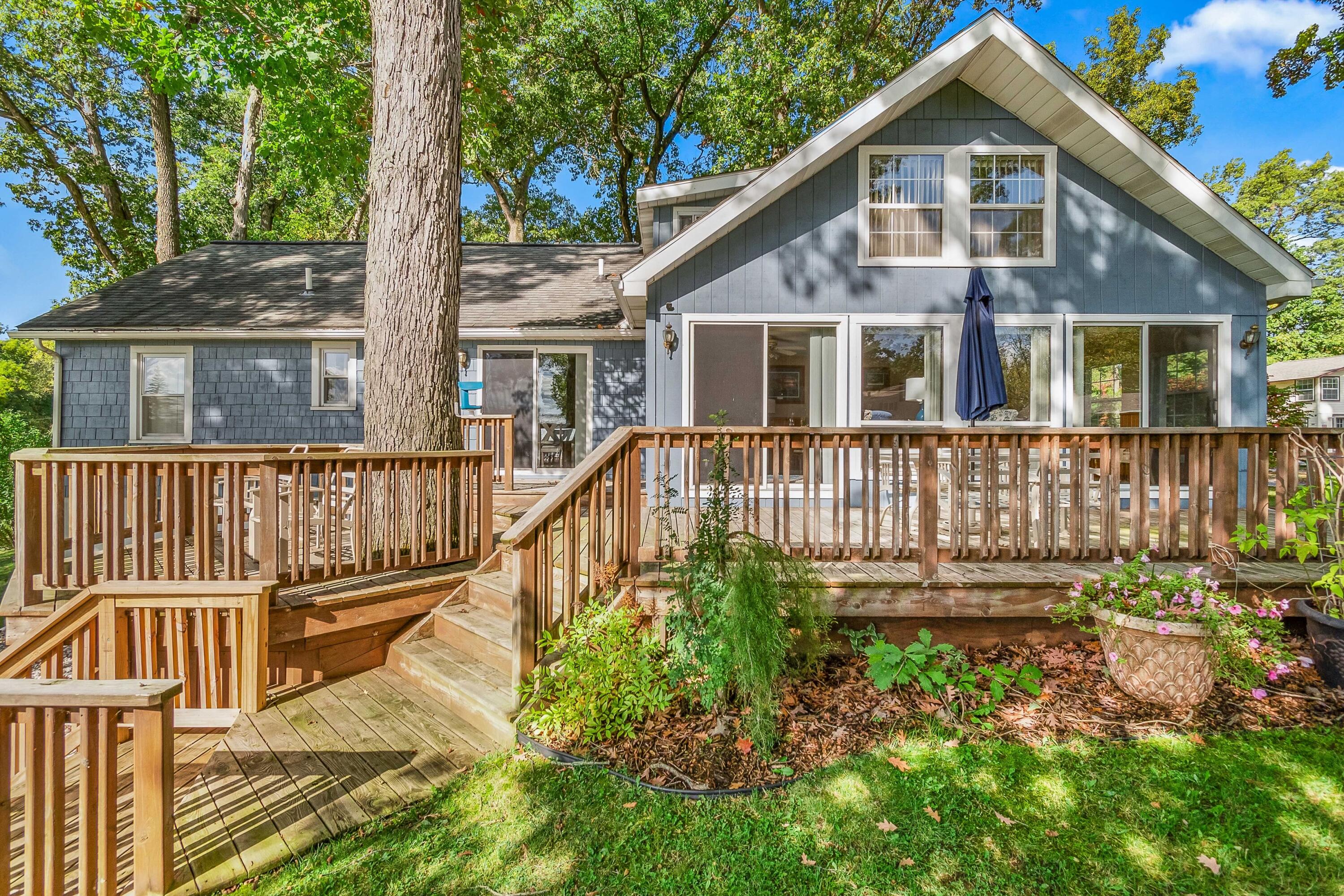 887 Pleasant Road