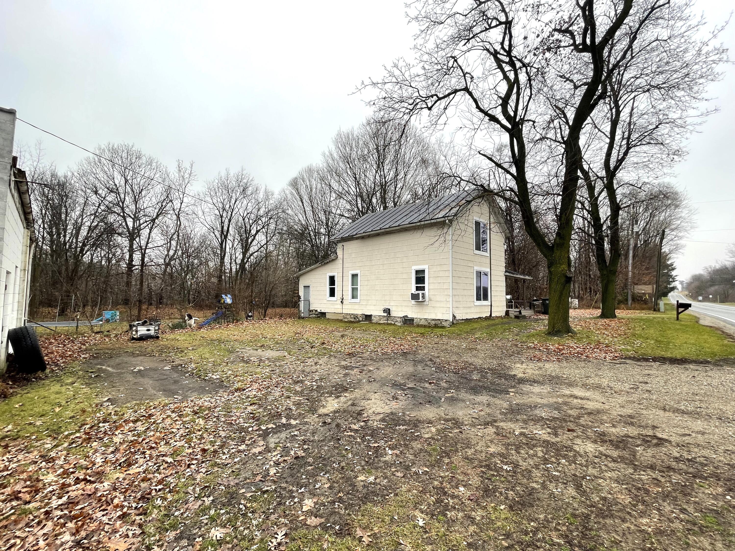 786 W Colon Road