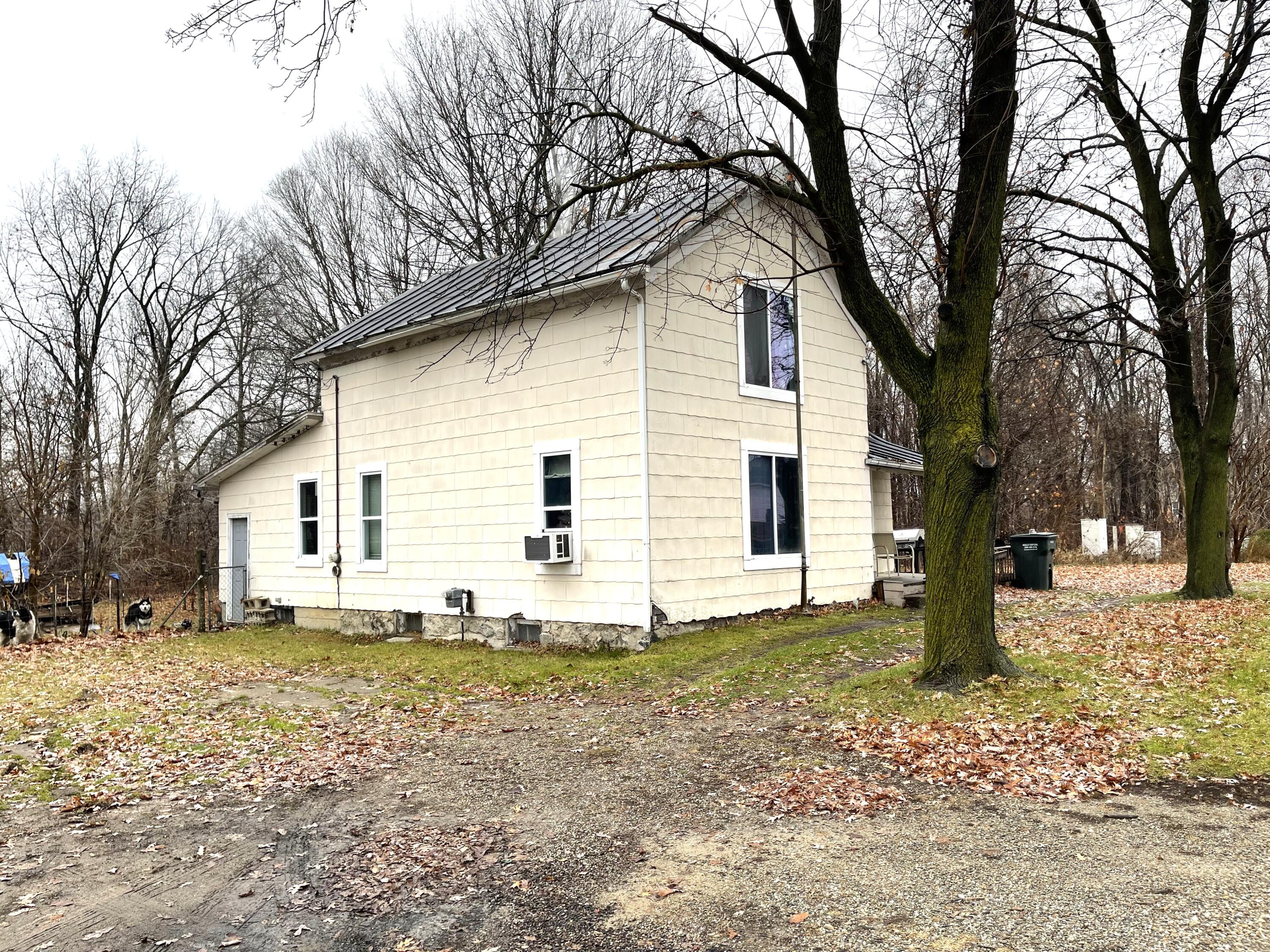 786 W Colon Road