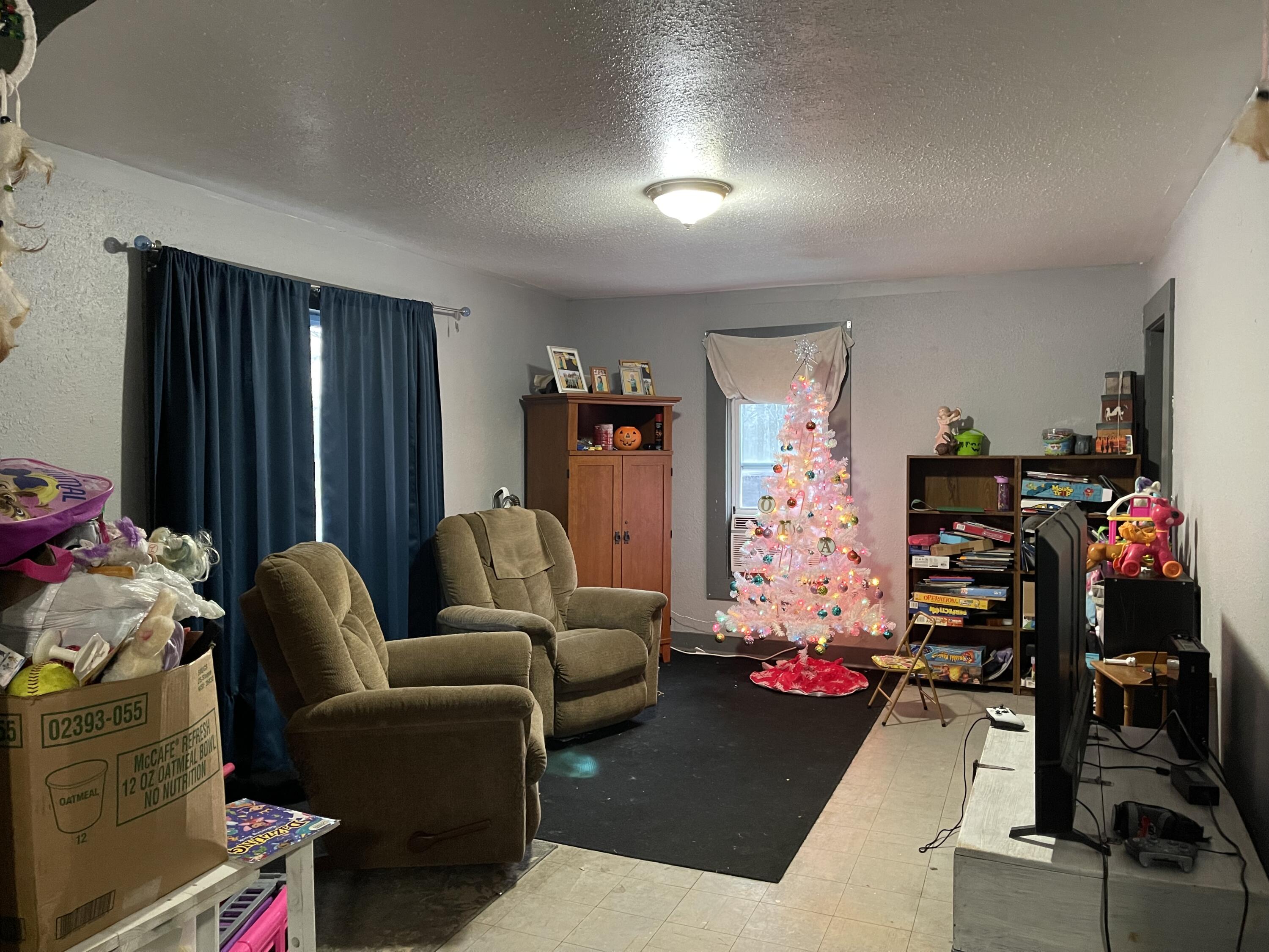 786 W Colon Road