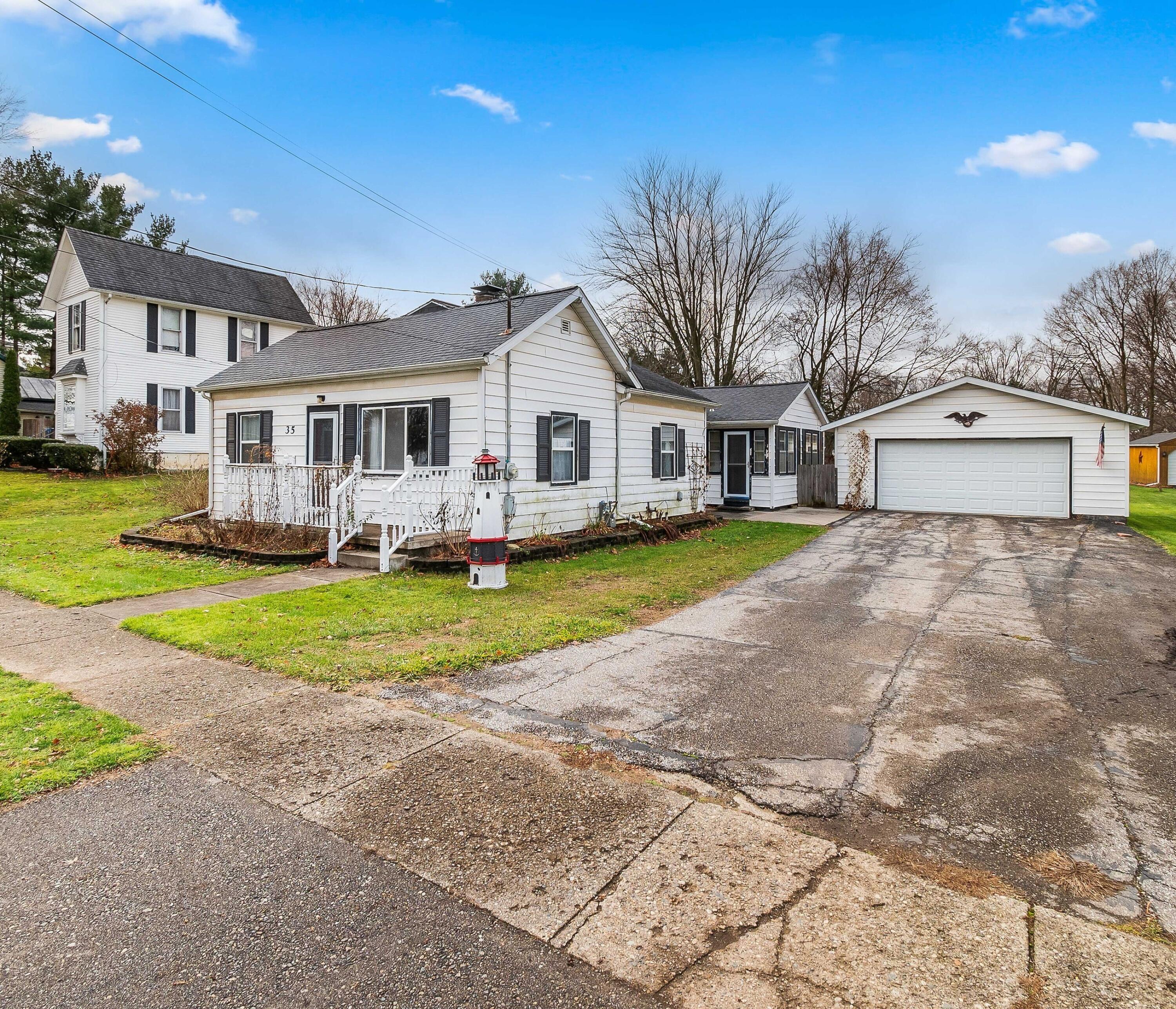 35 Pleasant Street