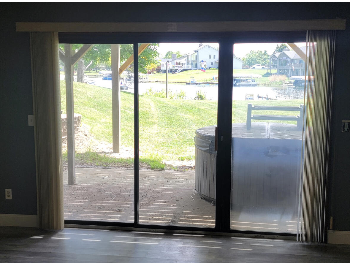 429 Edgewater Court